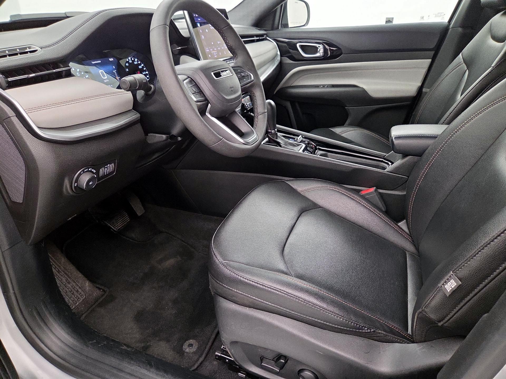 Thumbnail: 2024 Jeep Compass - 11