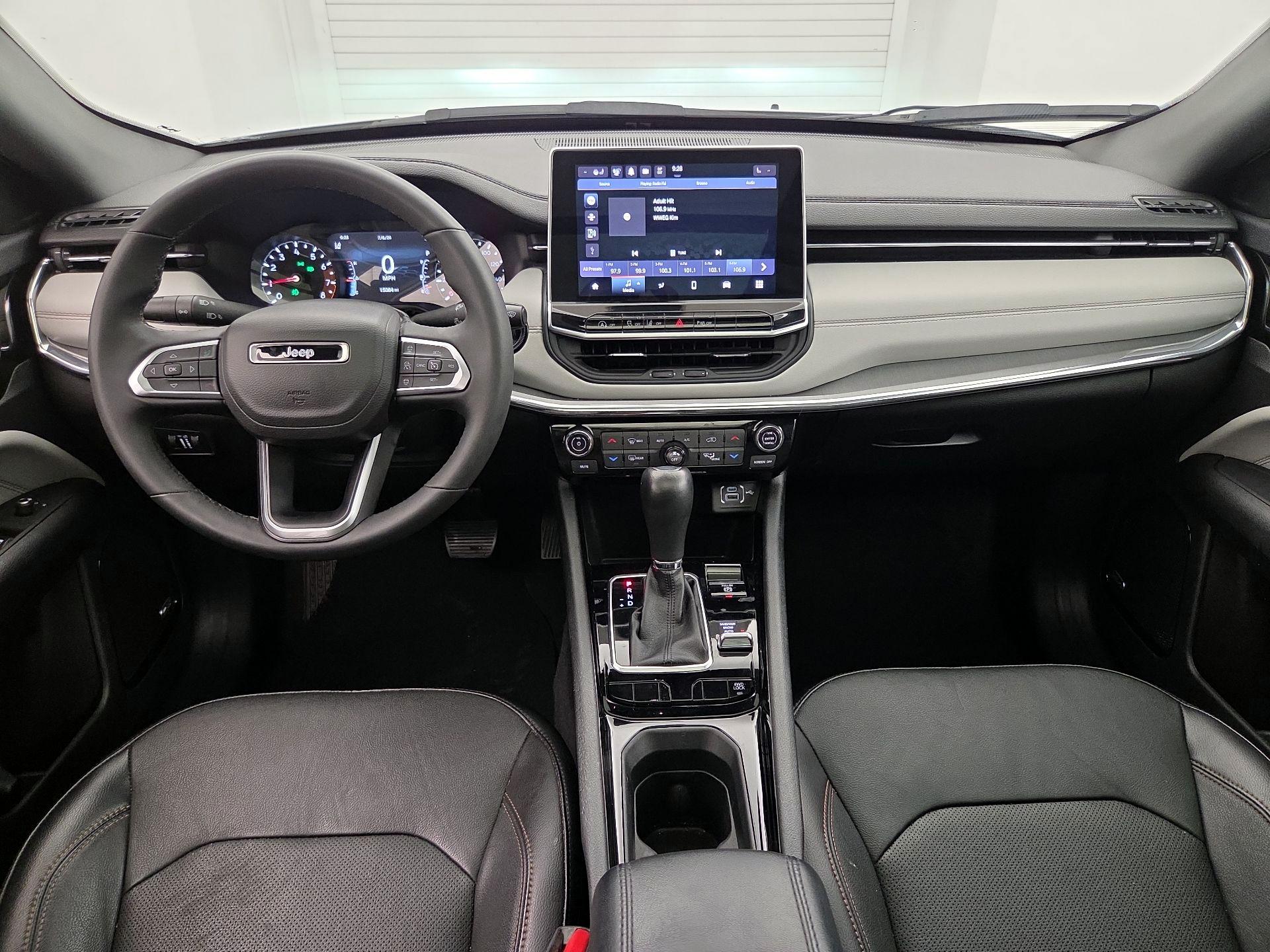 Thumbnail: 2023 Jeep Compass - 9