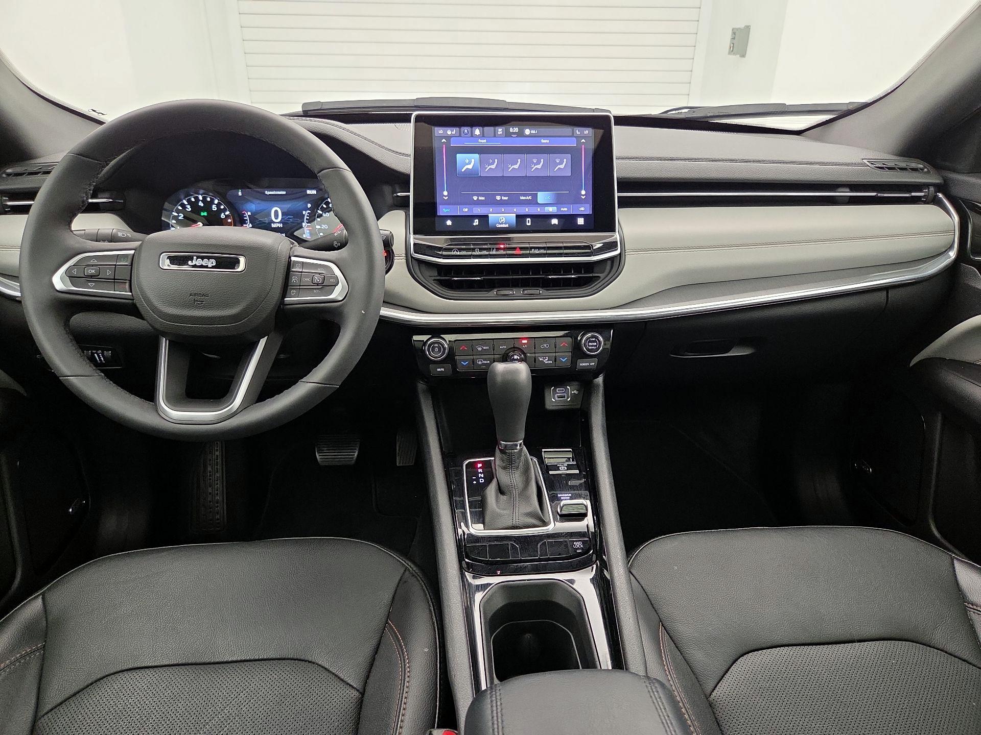 Thumbnail: 2023 Jeep Compass - 9