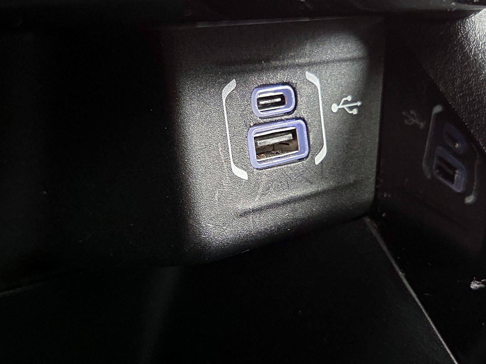 Thumbnail: 2023 Jeep Compass - 18