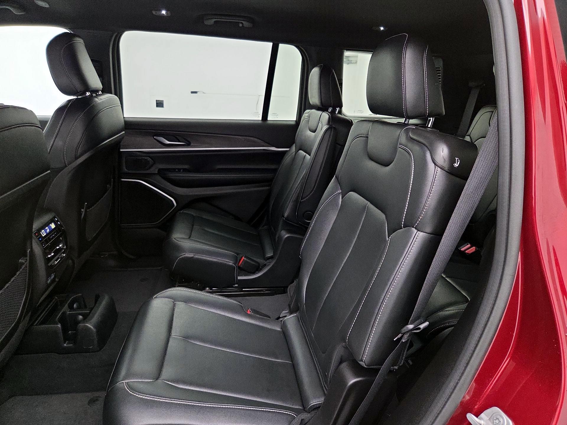 Thumbnail: 2024 Jeep Grand Cherokee L - 20