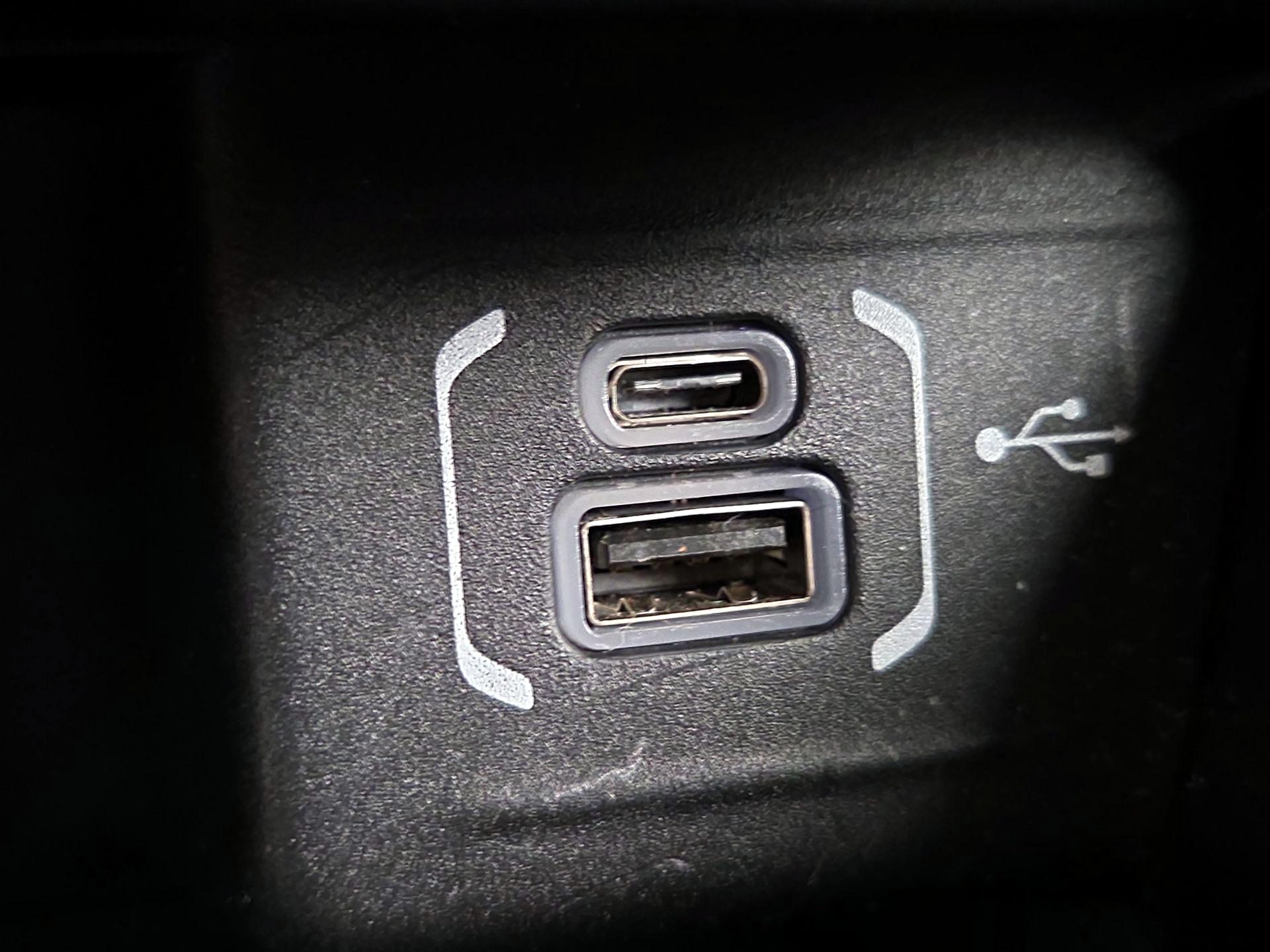 Thumbnail: 2023 Jeep Compass - 18