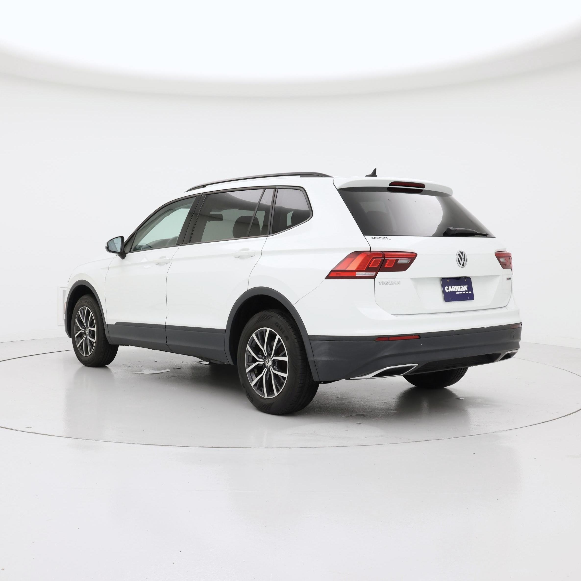 Thumbnail: 2021 Volkswagen Tiguan - 2