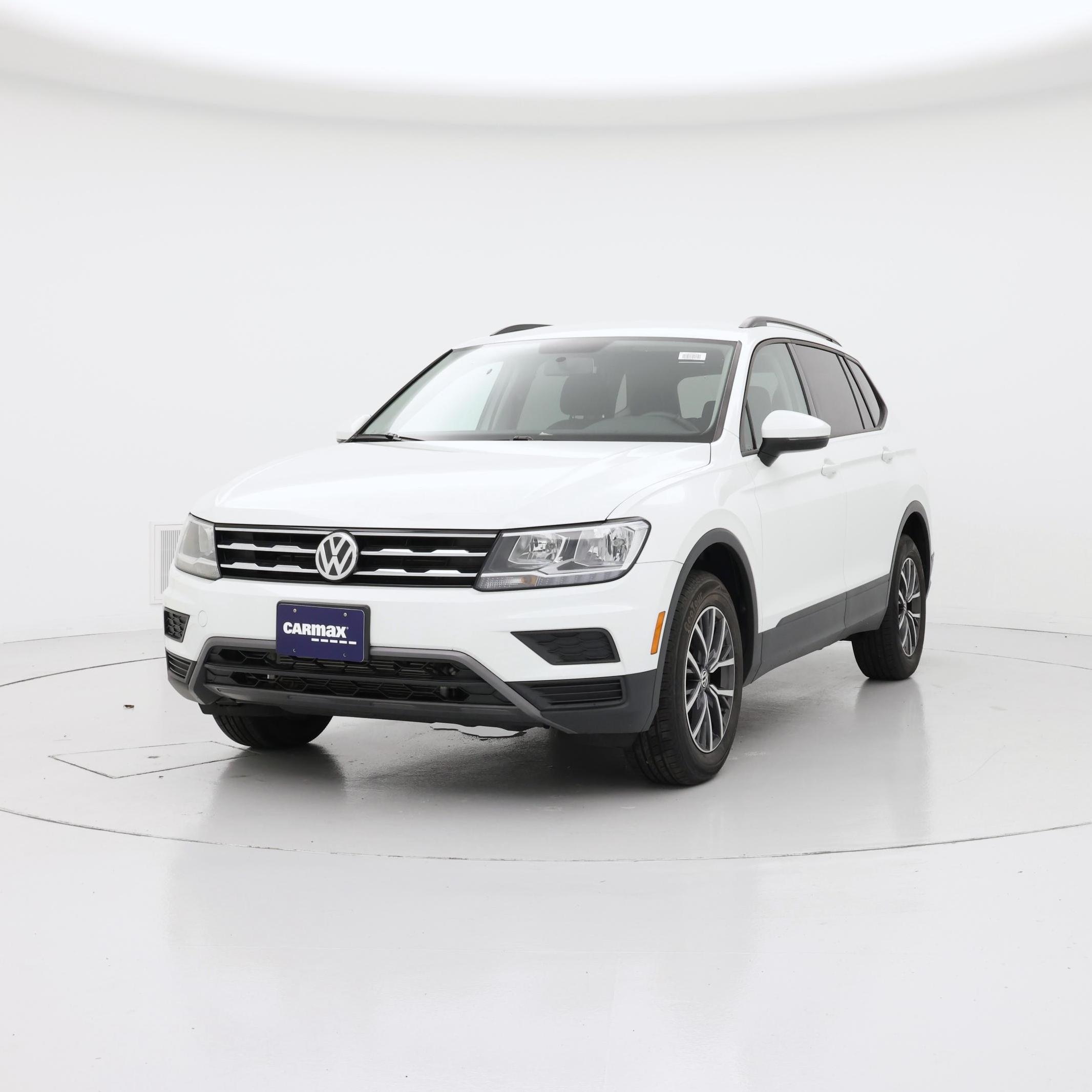 Thumbnail: 2021 Volkswagen Tiguan - 4