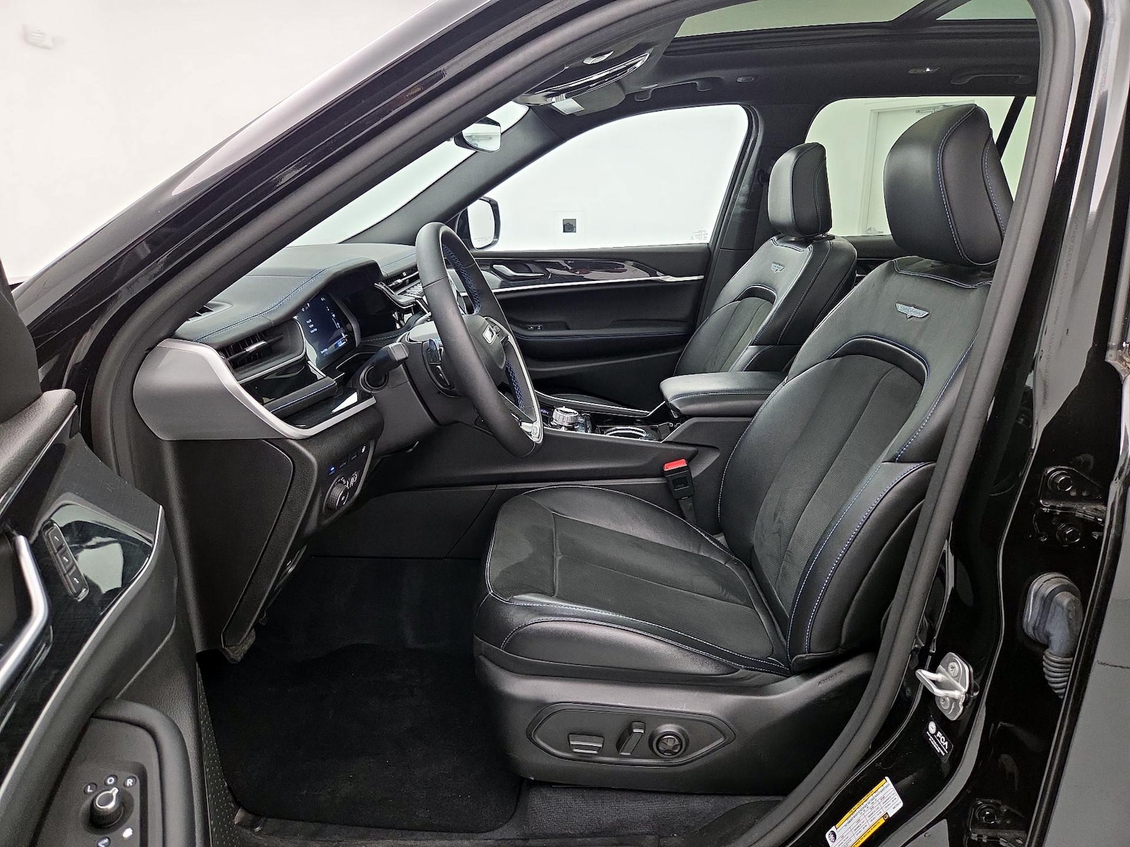 2022 Jeep Grand Cherokee Trailhawk 4xe - Photo 12