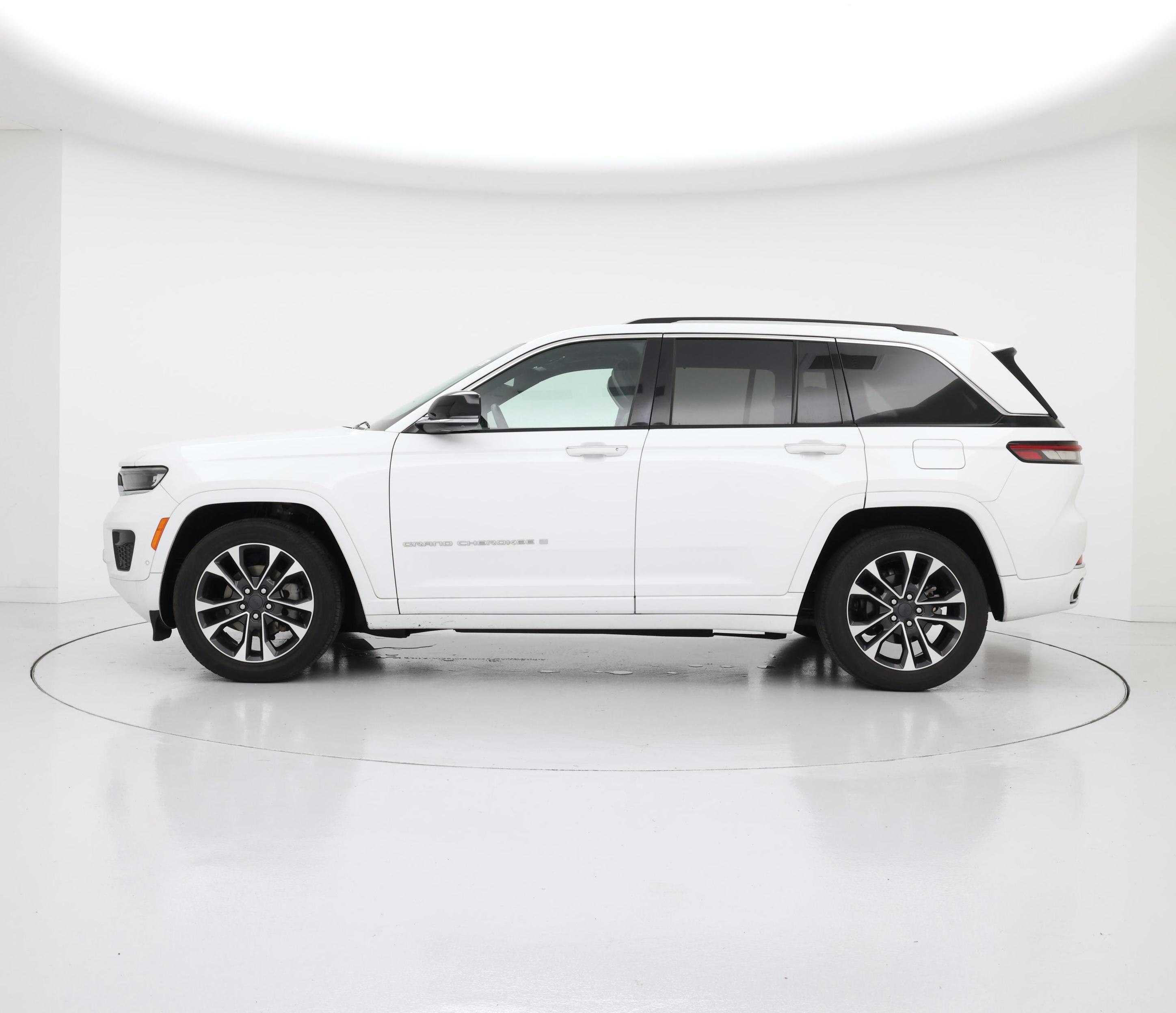 Thumbnail: 2023 Jeep Grand Cherokee - 3