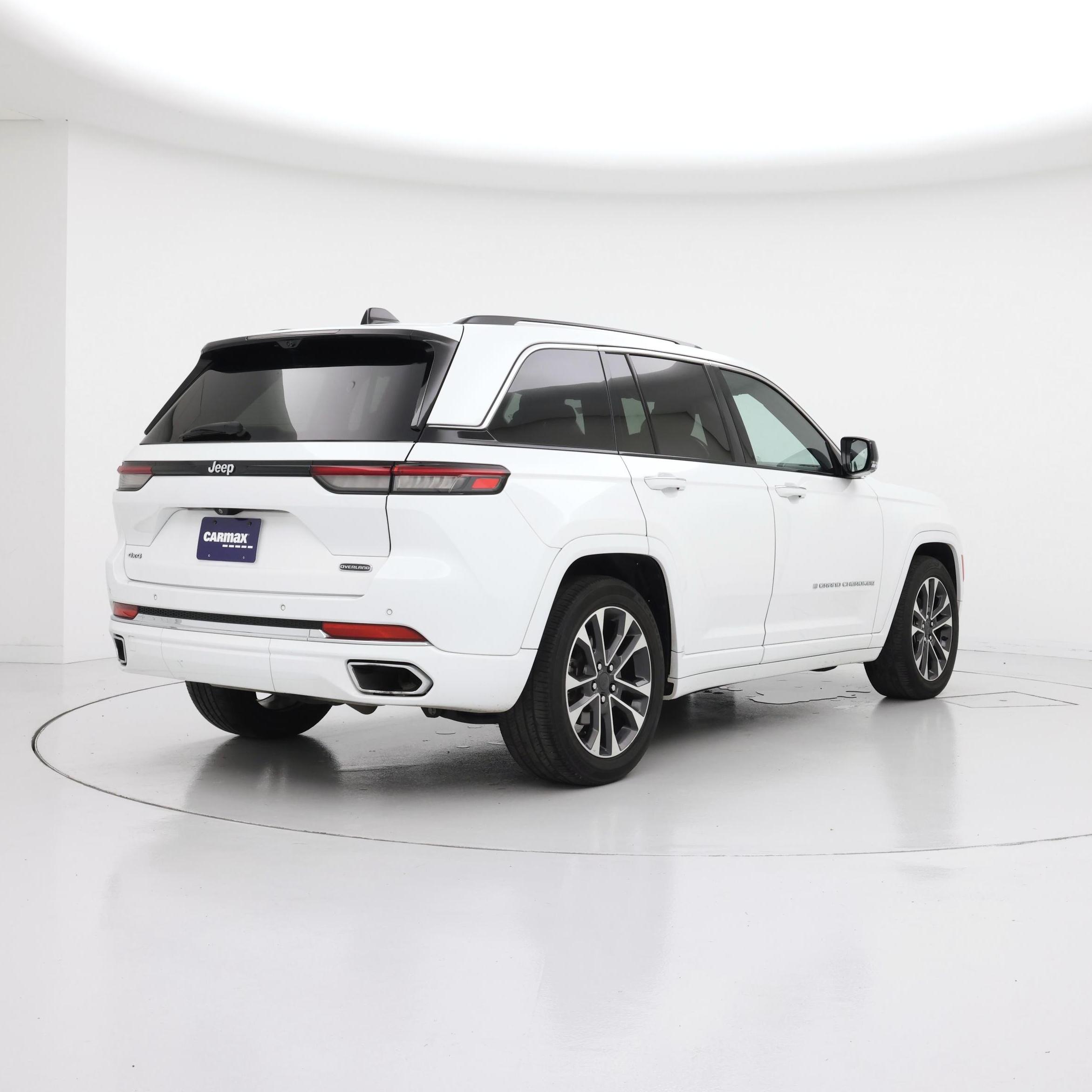 Thumbnail: 2023 Jeep Grand Cherokee - 8