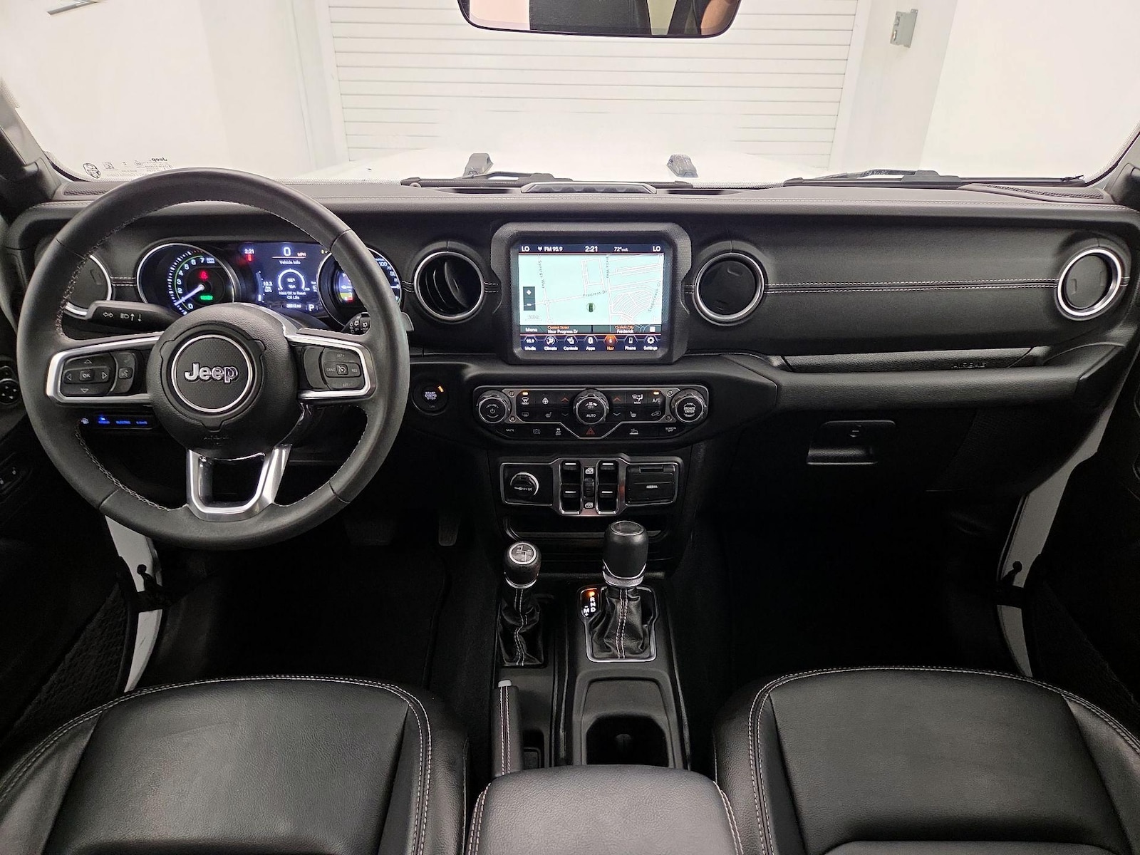 2023 Jeep Wrangler 4xe Sahara 4XE - Photo 10