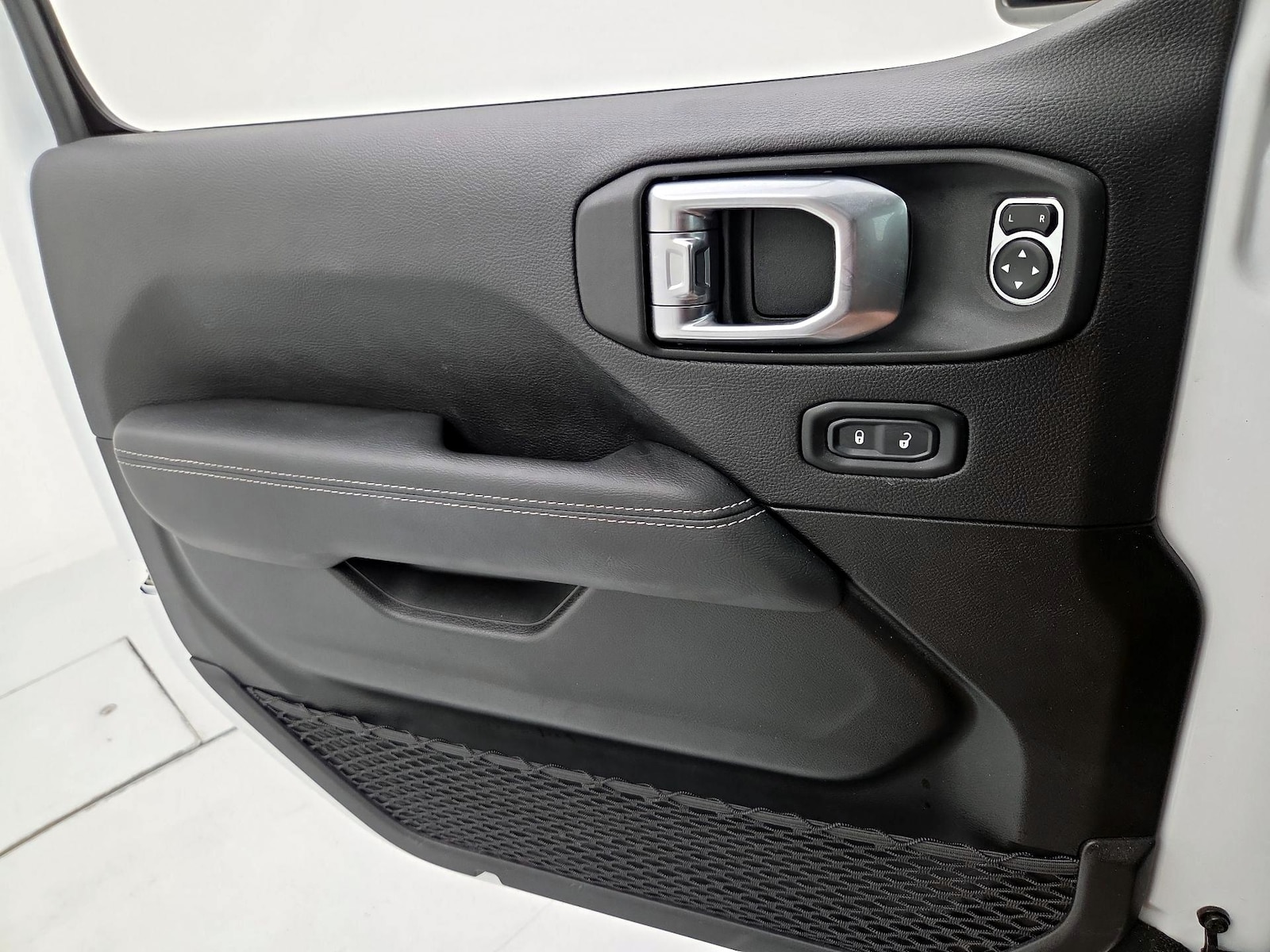 2023 Jeep Wrangler 4xe Sahara 4XE - Photo 13