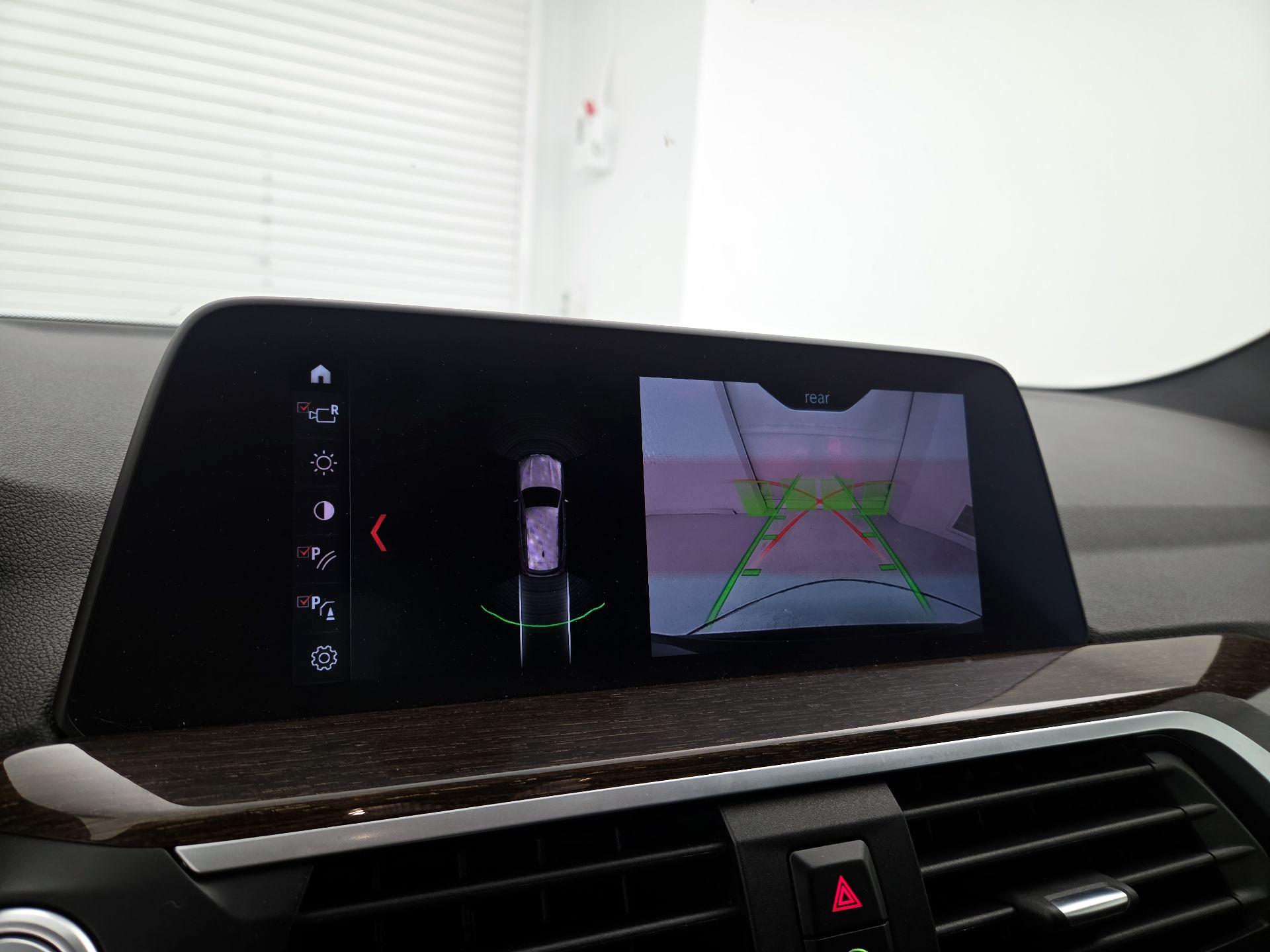Thumbnail: 2021 BMW X3 - 15