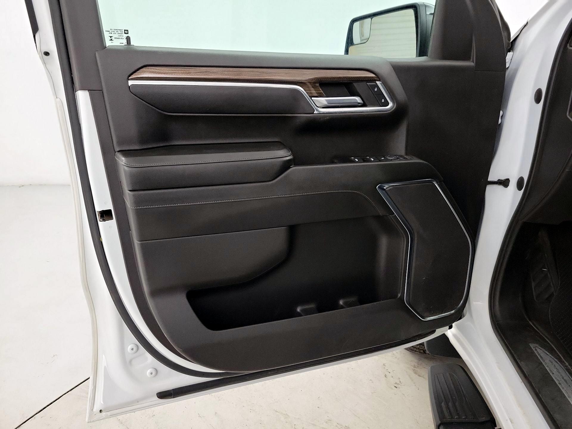 Thumbnail: 2023 Chevrolet Silverado 1500 - 12