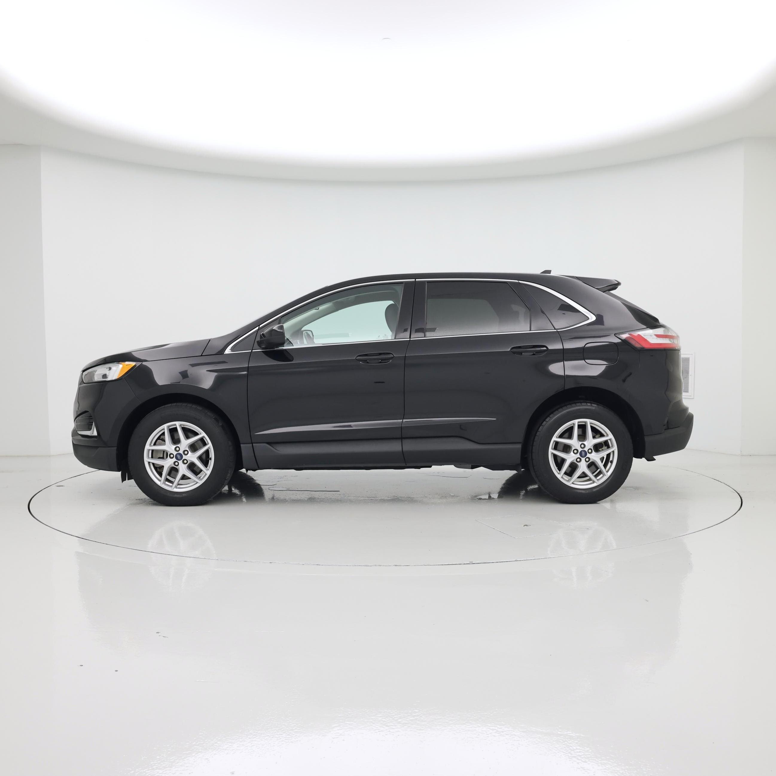Thumbnail: 2021 Ford Edge - 3