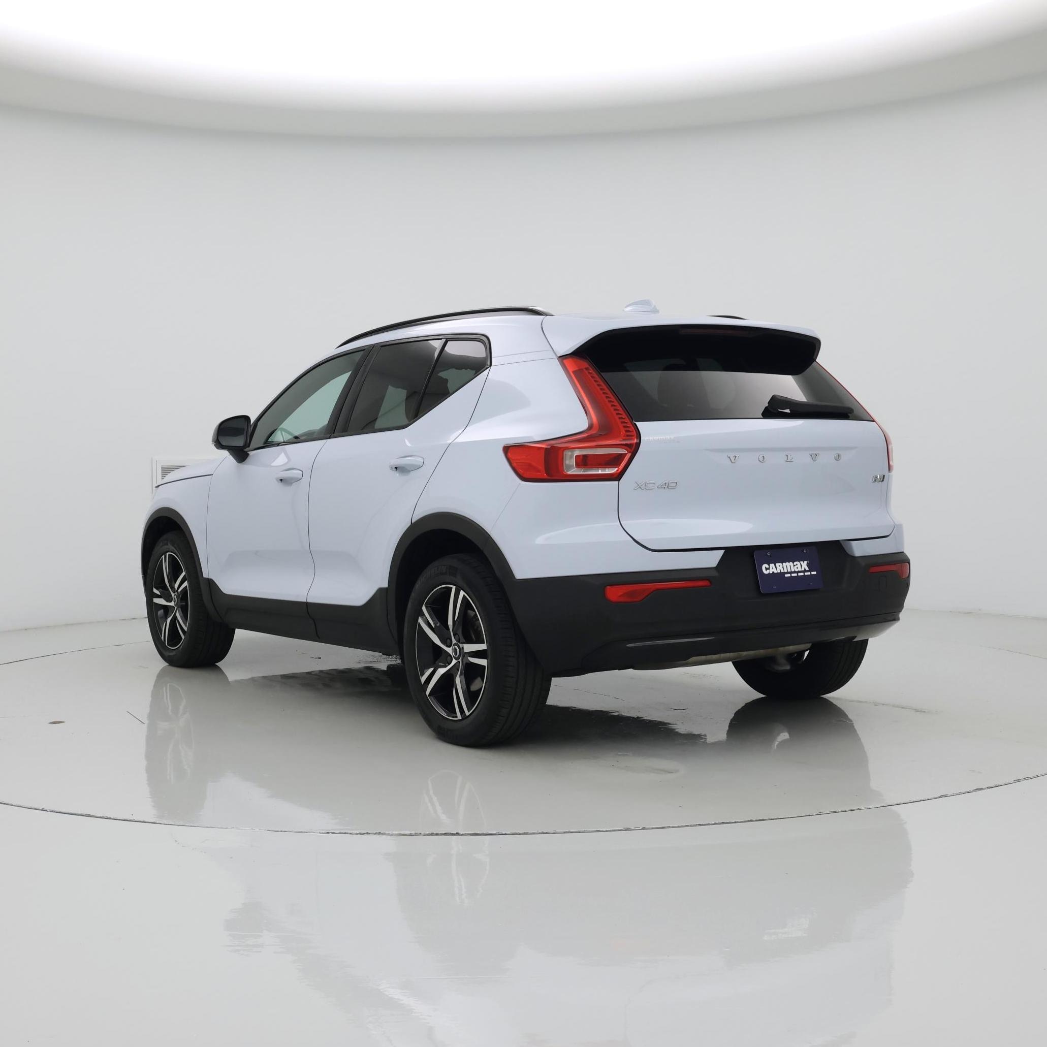 Thumbnail: 2024 Volvo XC40 - 2