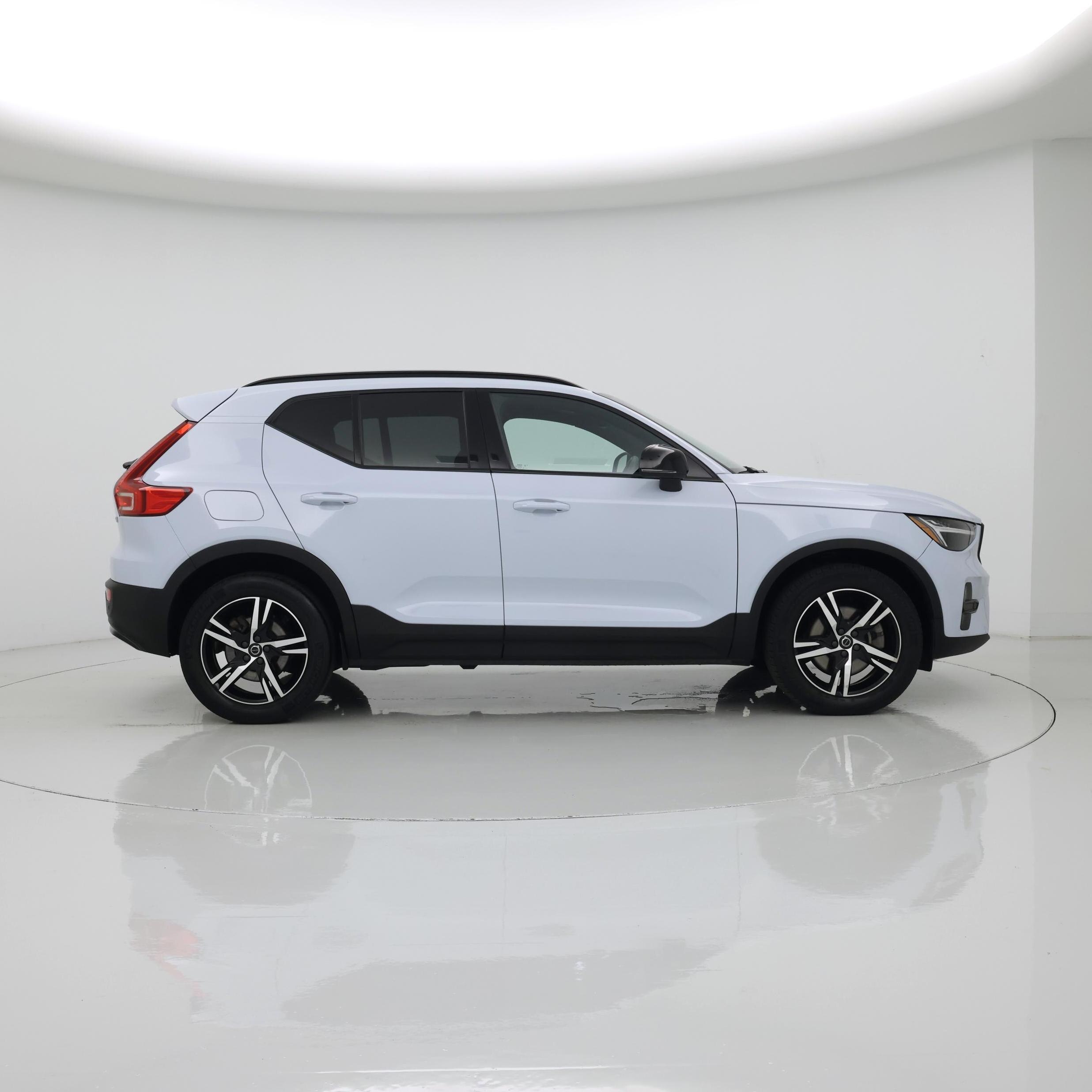 Thumbnail: 2024 Volvo XC40 - 7