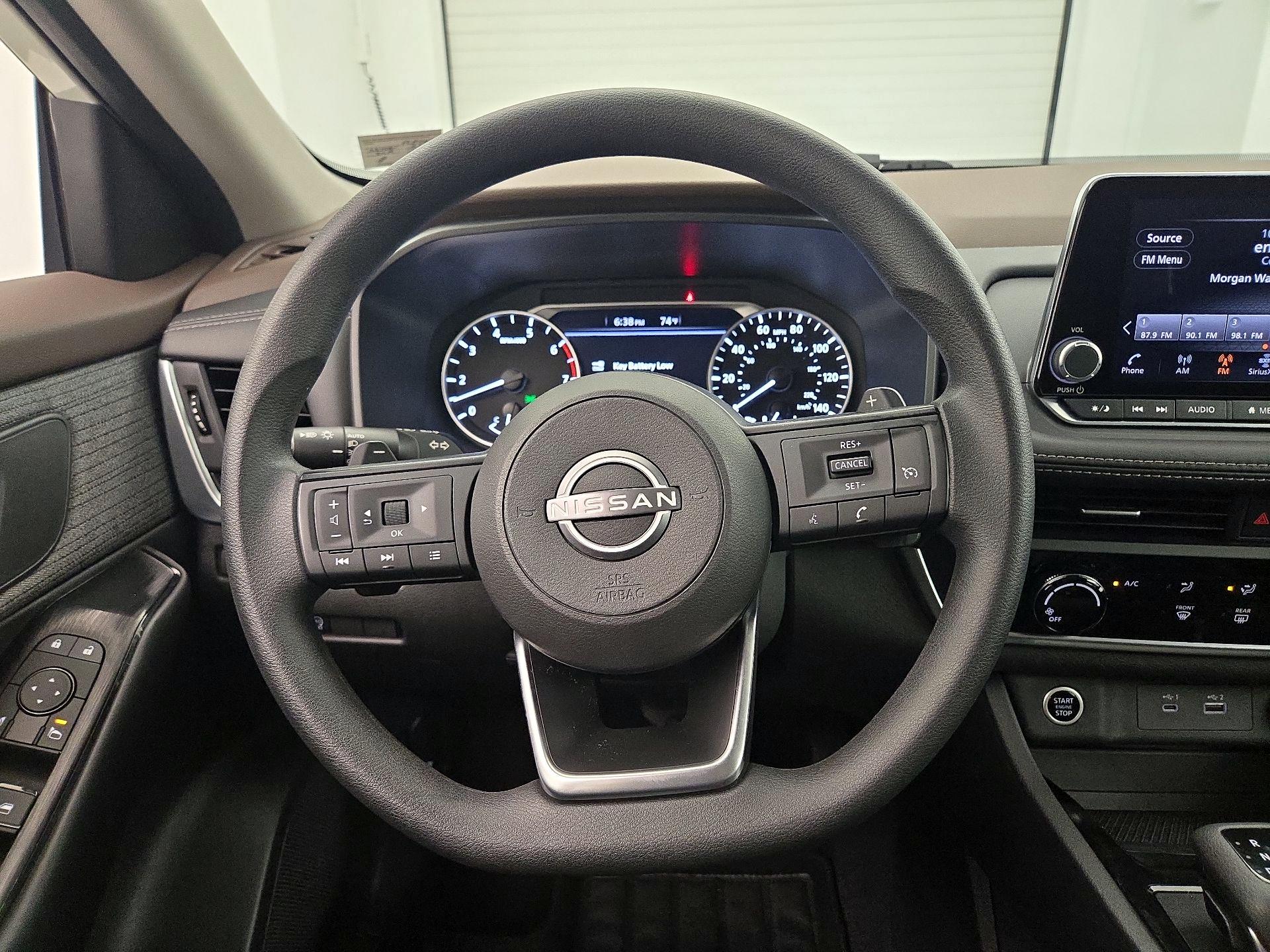 Thumbnail: 2023 Nissan Rogue - 10