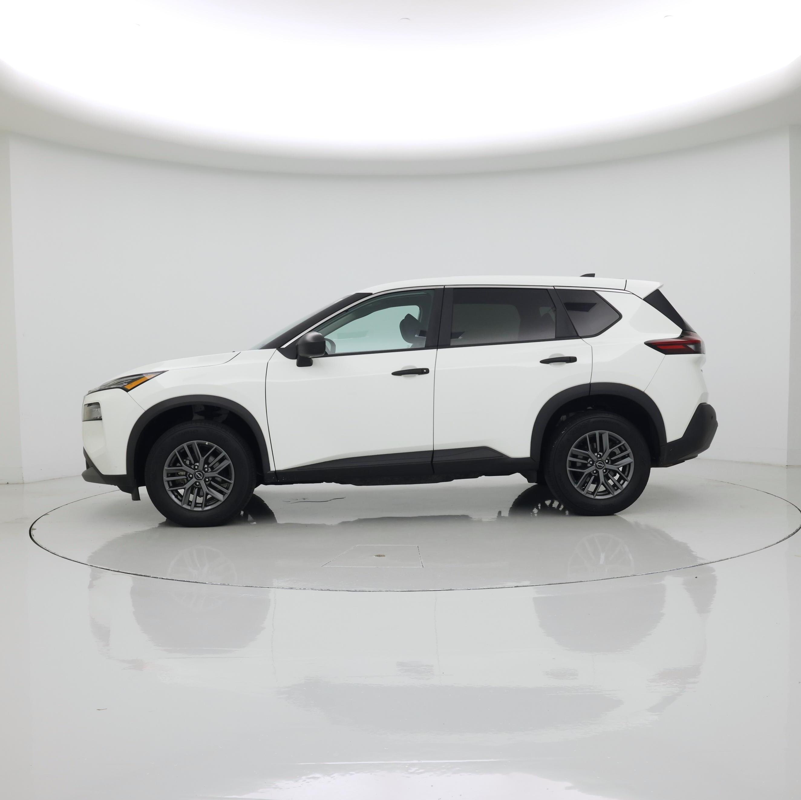 Thumbnail: 2023 Nissan Rogue - 3
