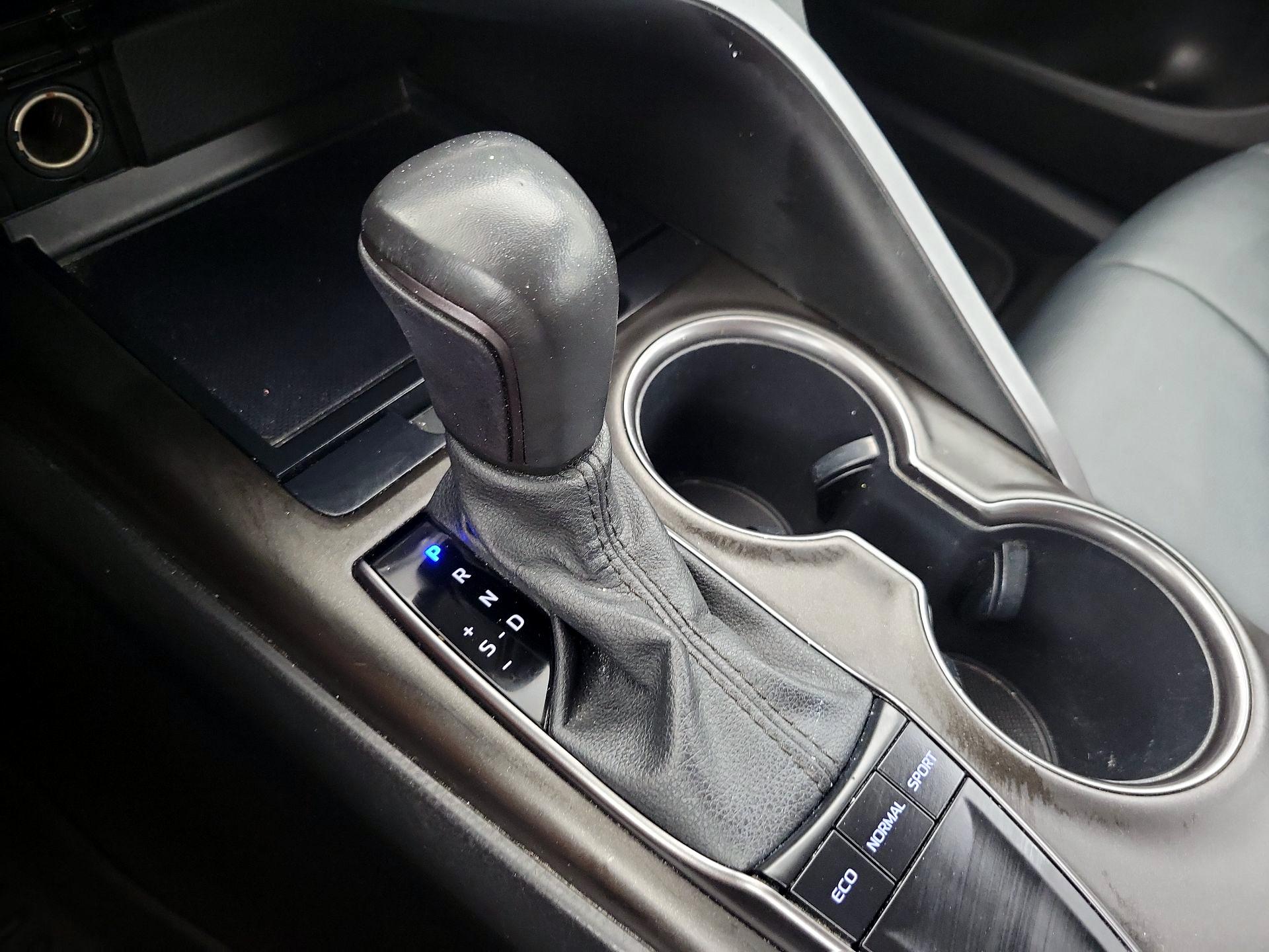 Thumbnail: 2023 Toyota Camry - 17
