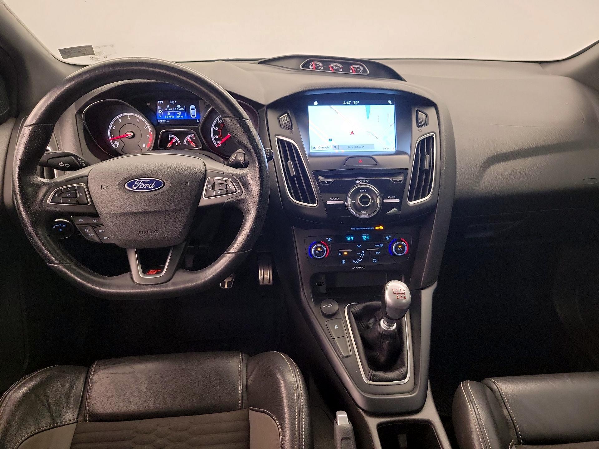 Thumbnail: 2018 Ford Focus - 9