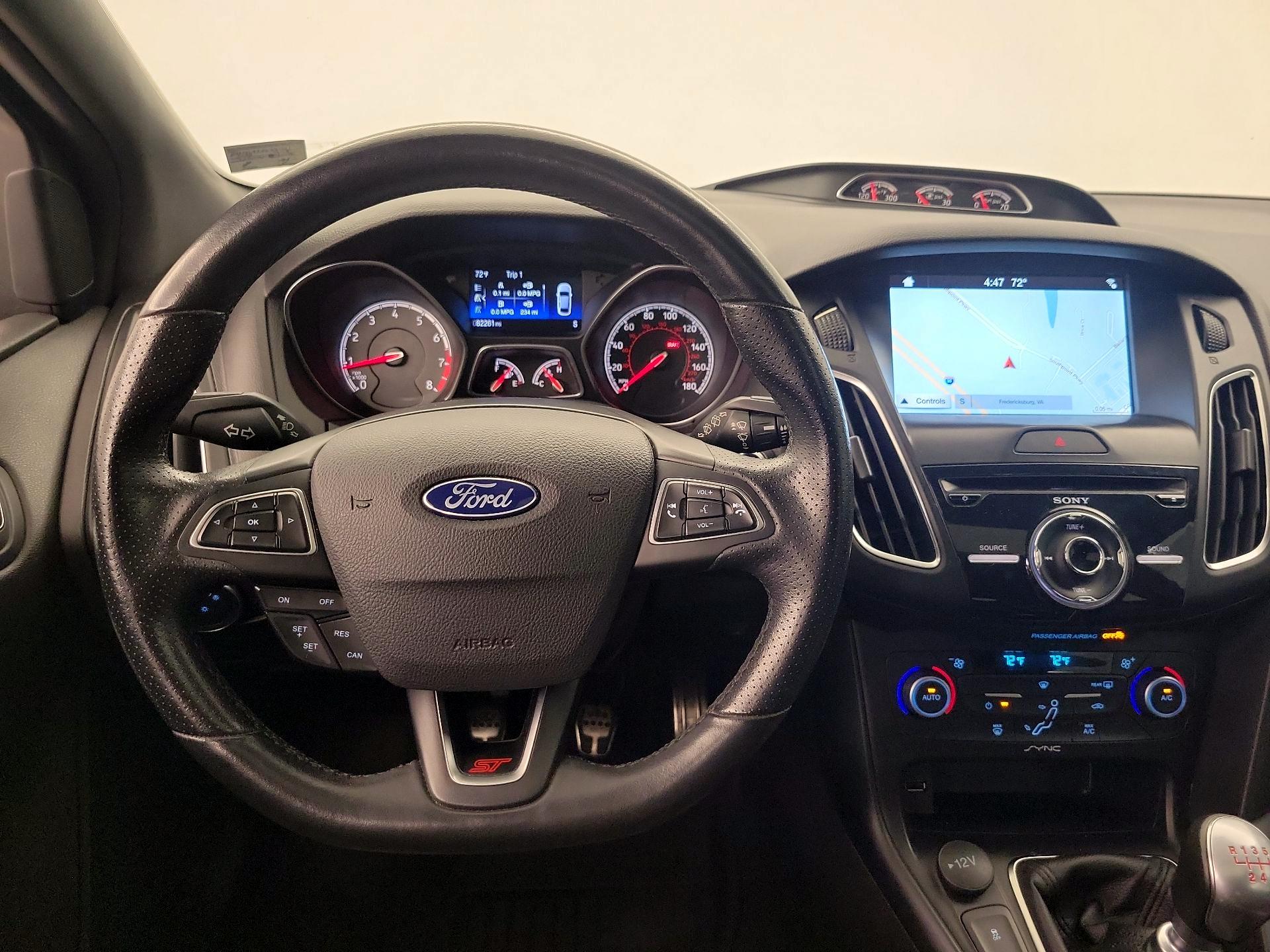 Thumbnail: 2018 Ford Focus - 10