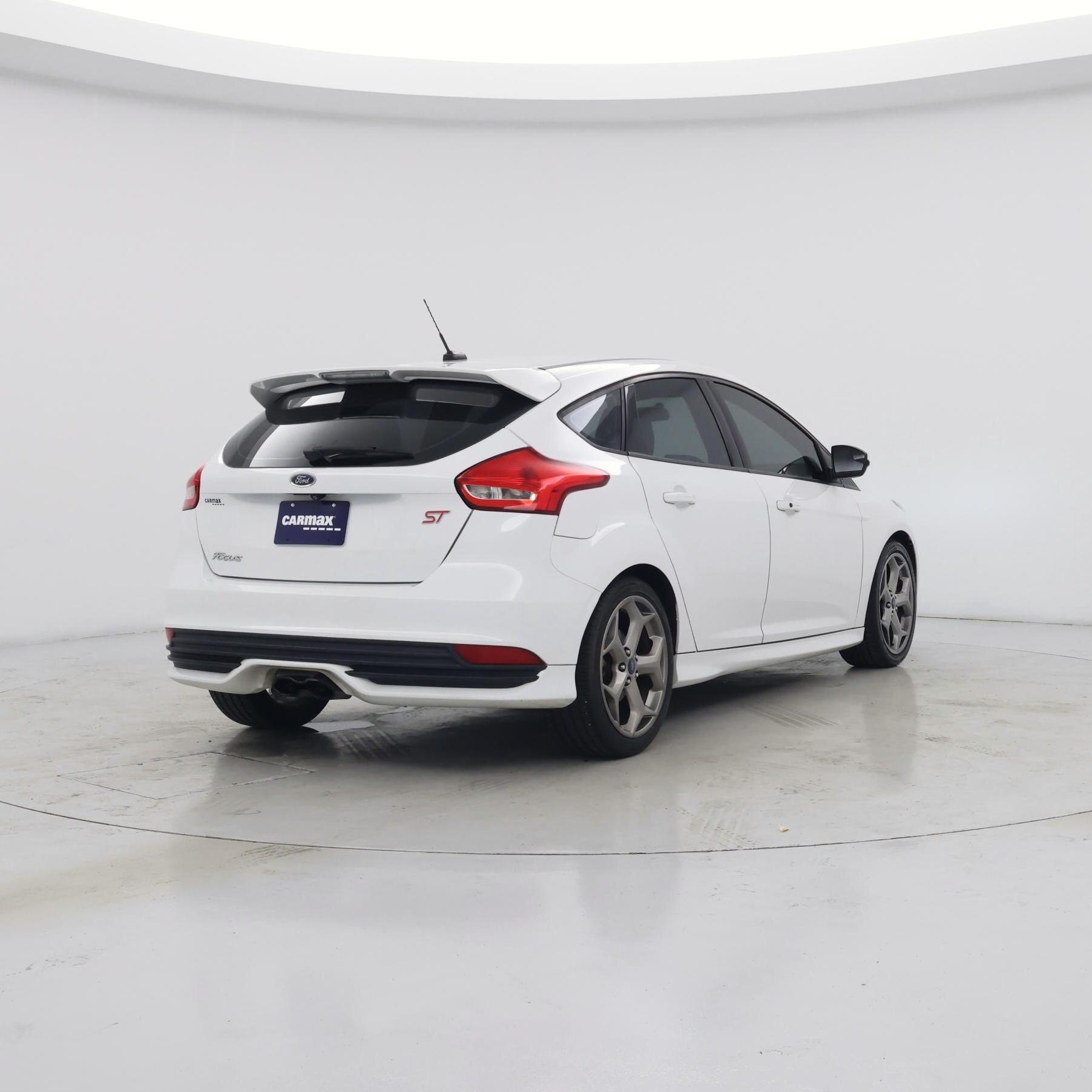 Thumbnail: 2018 Ford Focus - 8