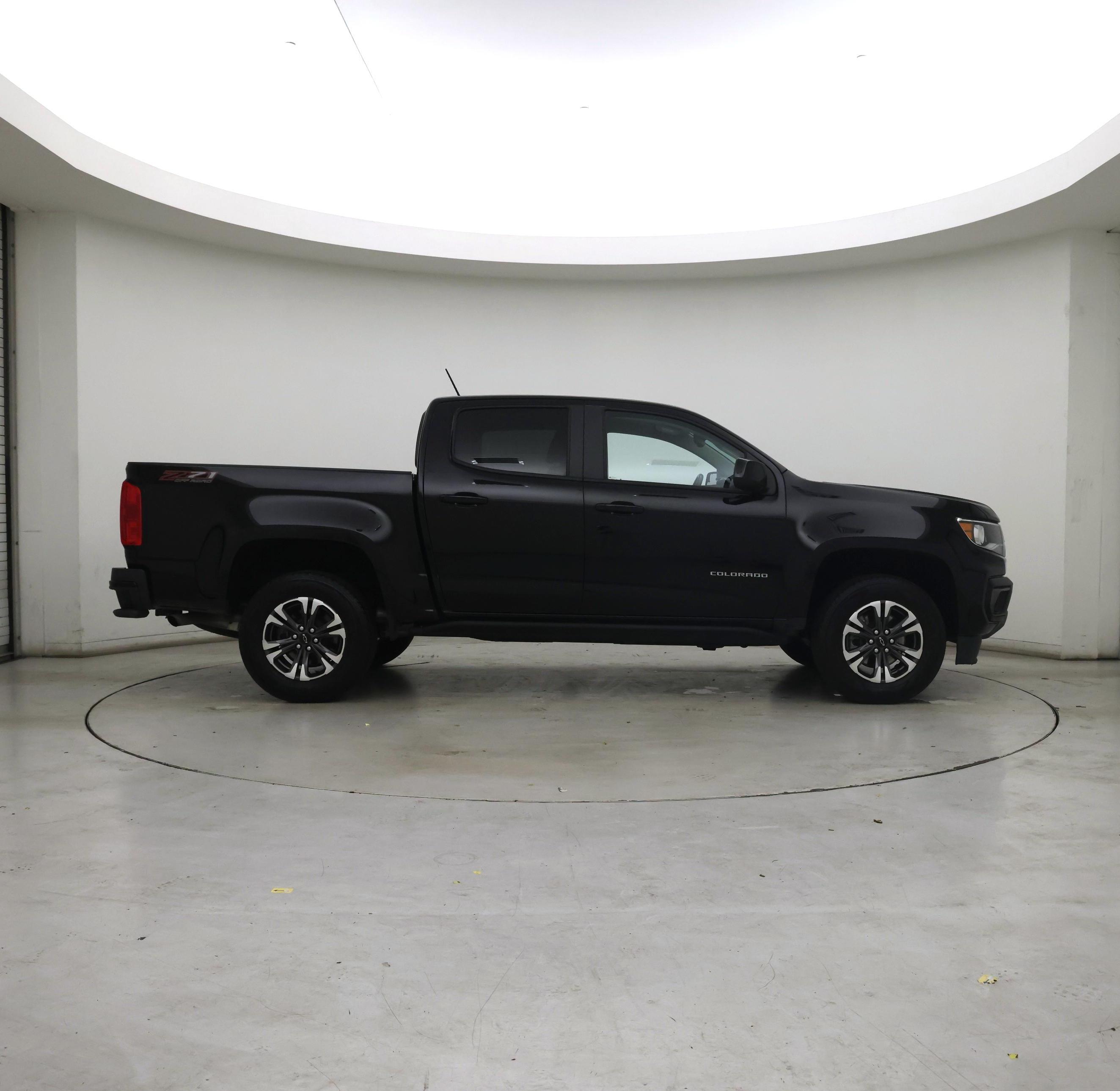 Thumbnail: 2022 Chevrolet Colorado - 7