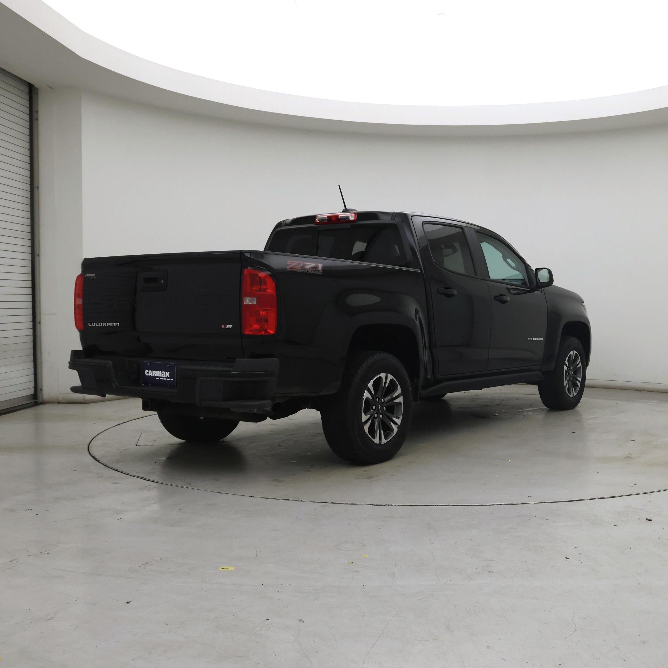 Thumbnail: 2022 Chevrolet Colorado - 8