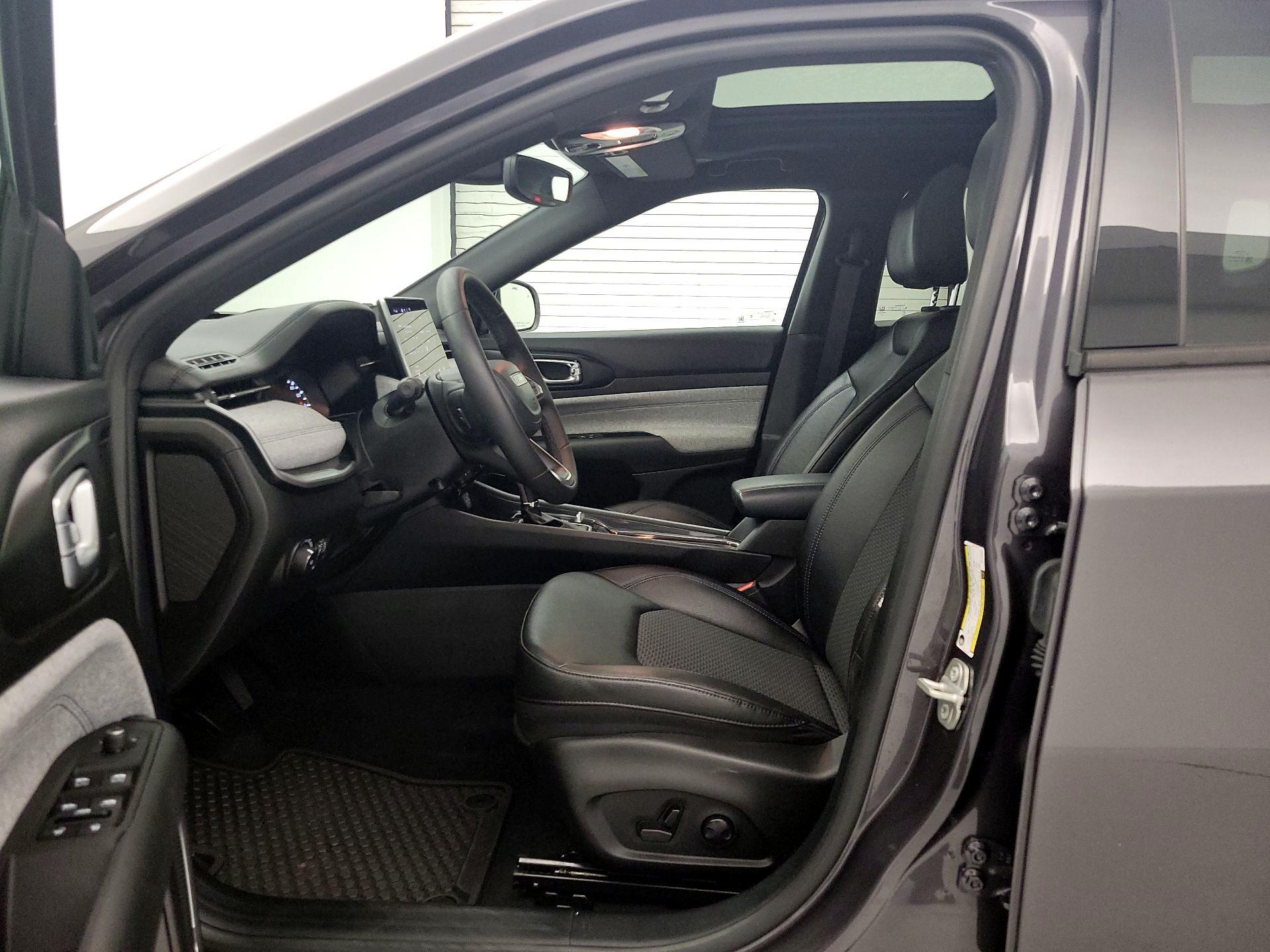 Thumbnail: 2024 Jeep Compass - 11