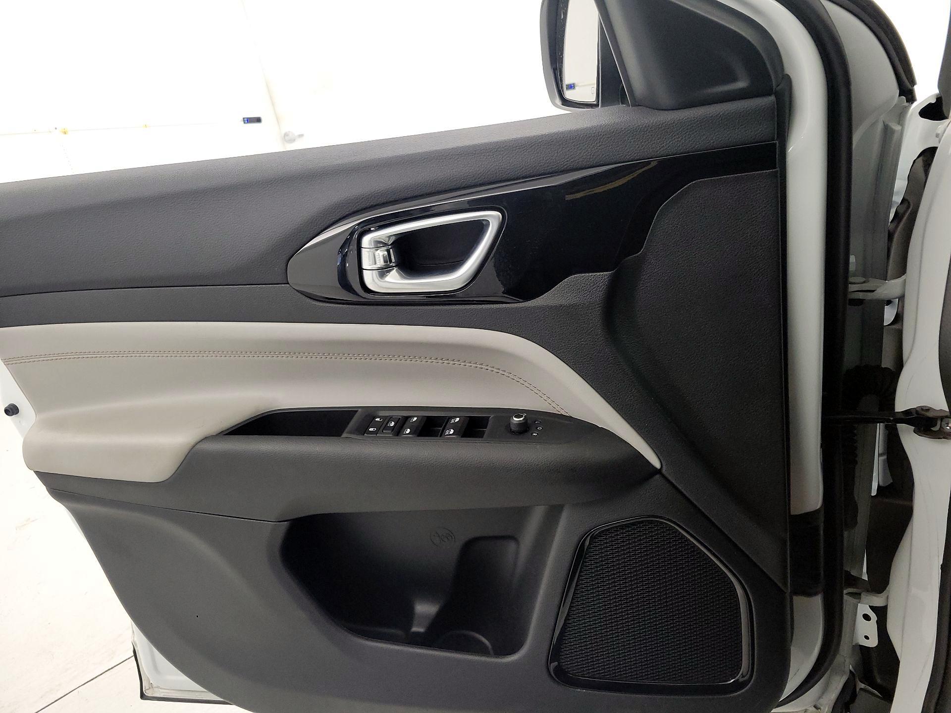 Thumbnail: 2024 Jeep Compass - 12