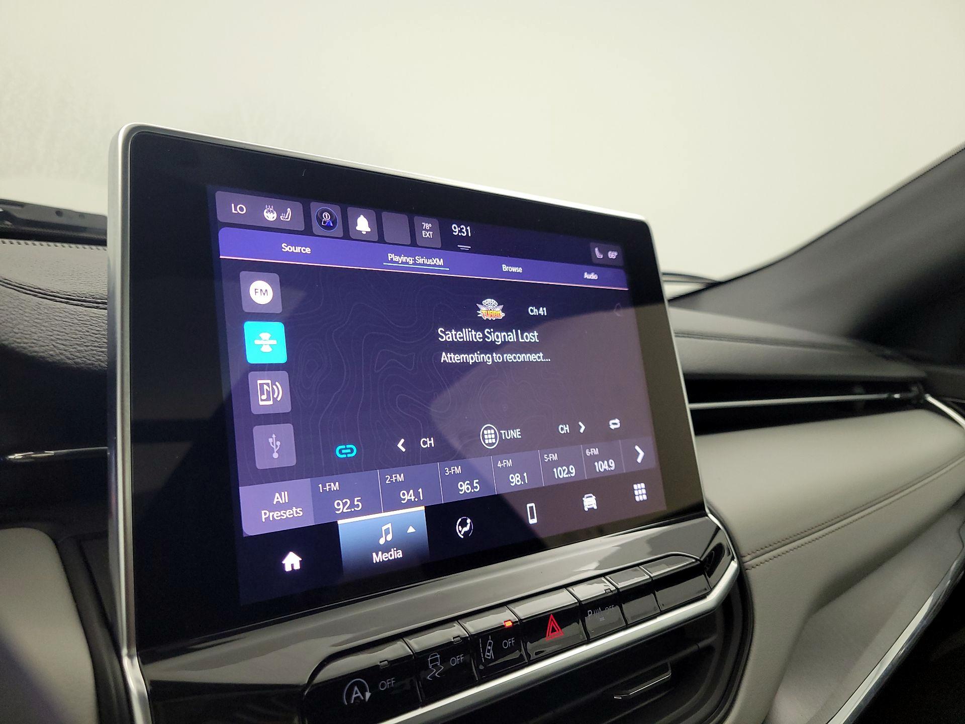Thumbnail: 2023 Jeep Compass - 15