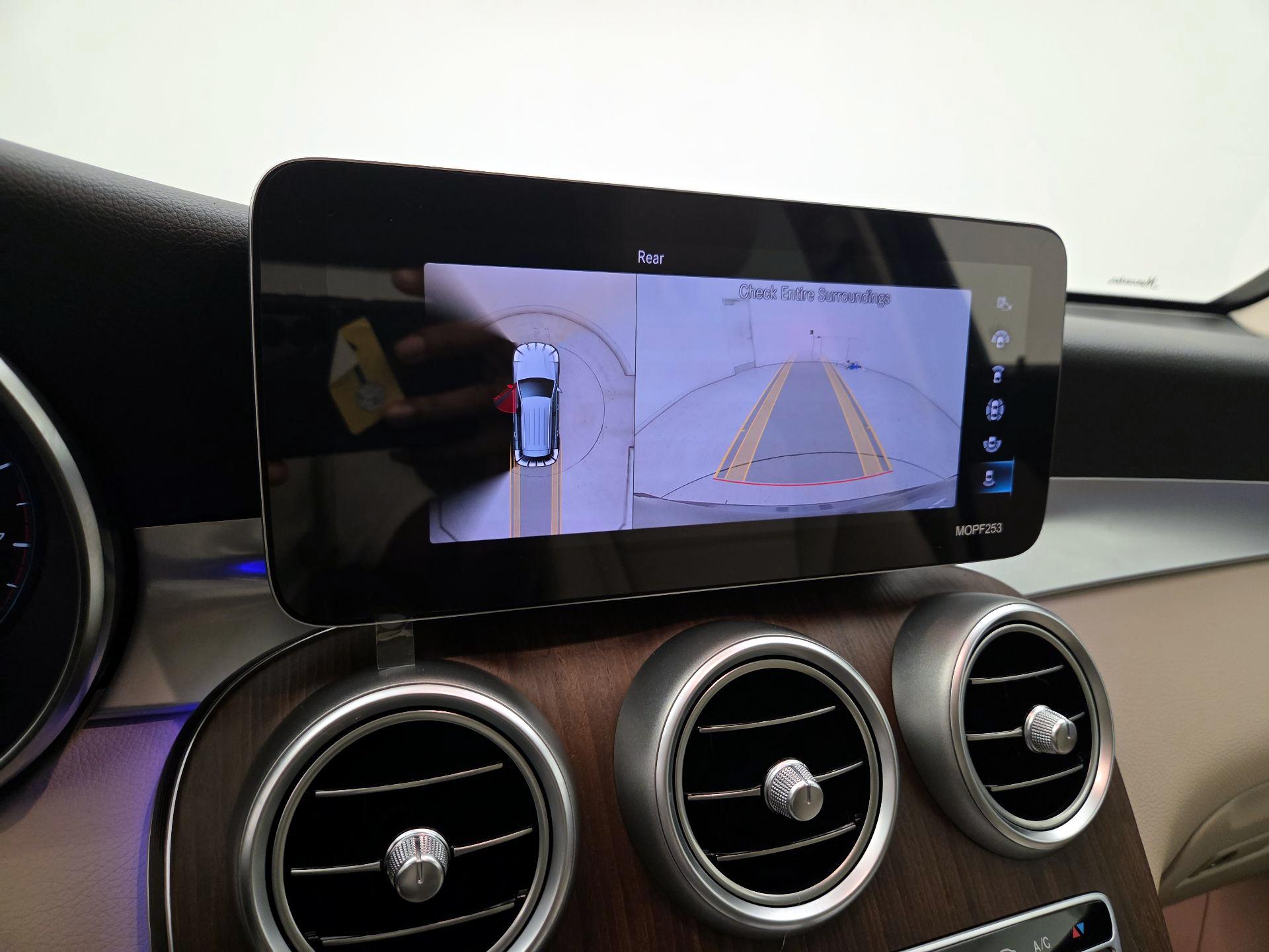 Thumbnail: 2021 Mercedes-Benz GLC - 14