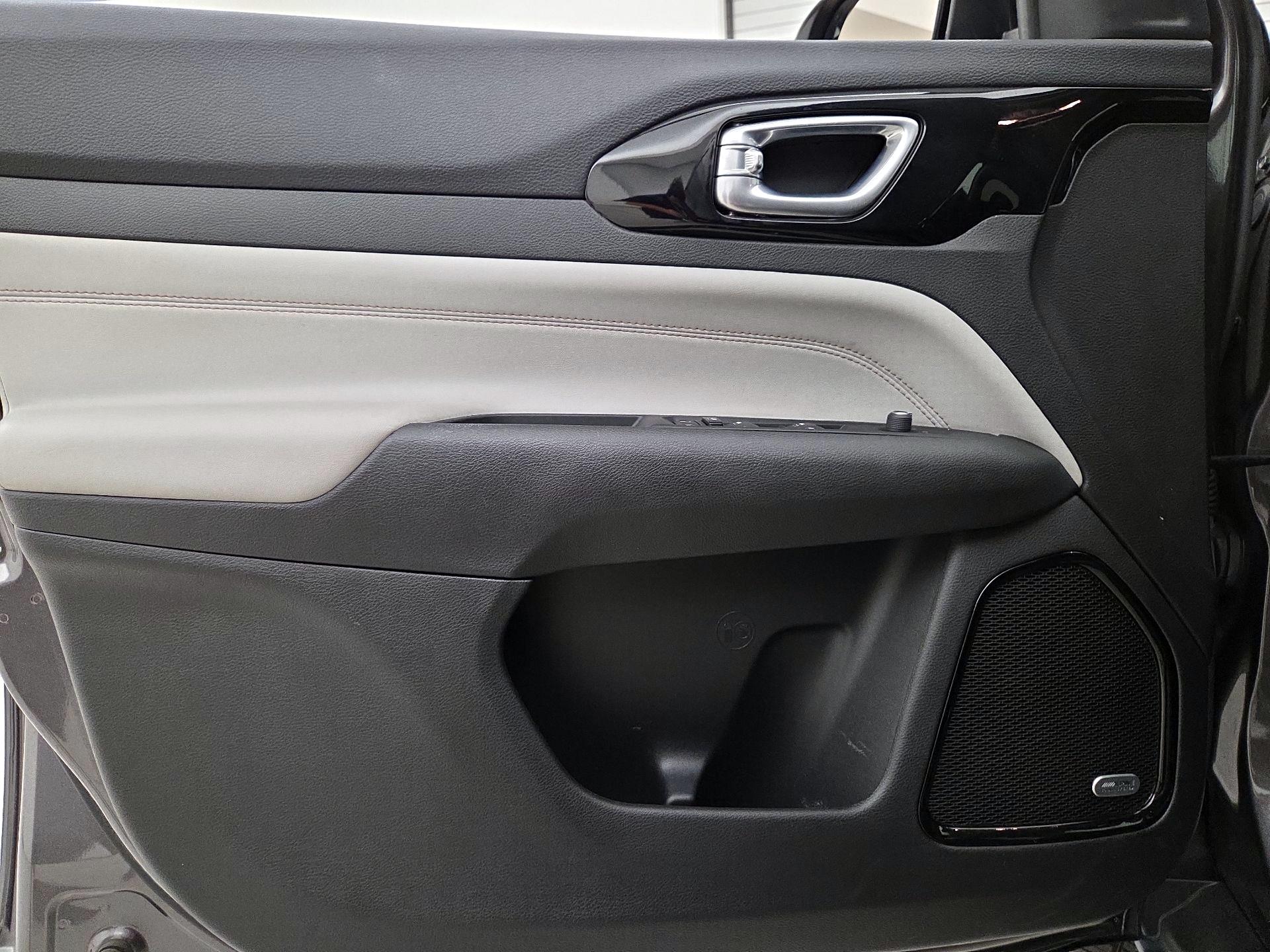 Thumbnail: 2022 Jeep Compass - 12