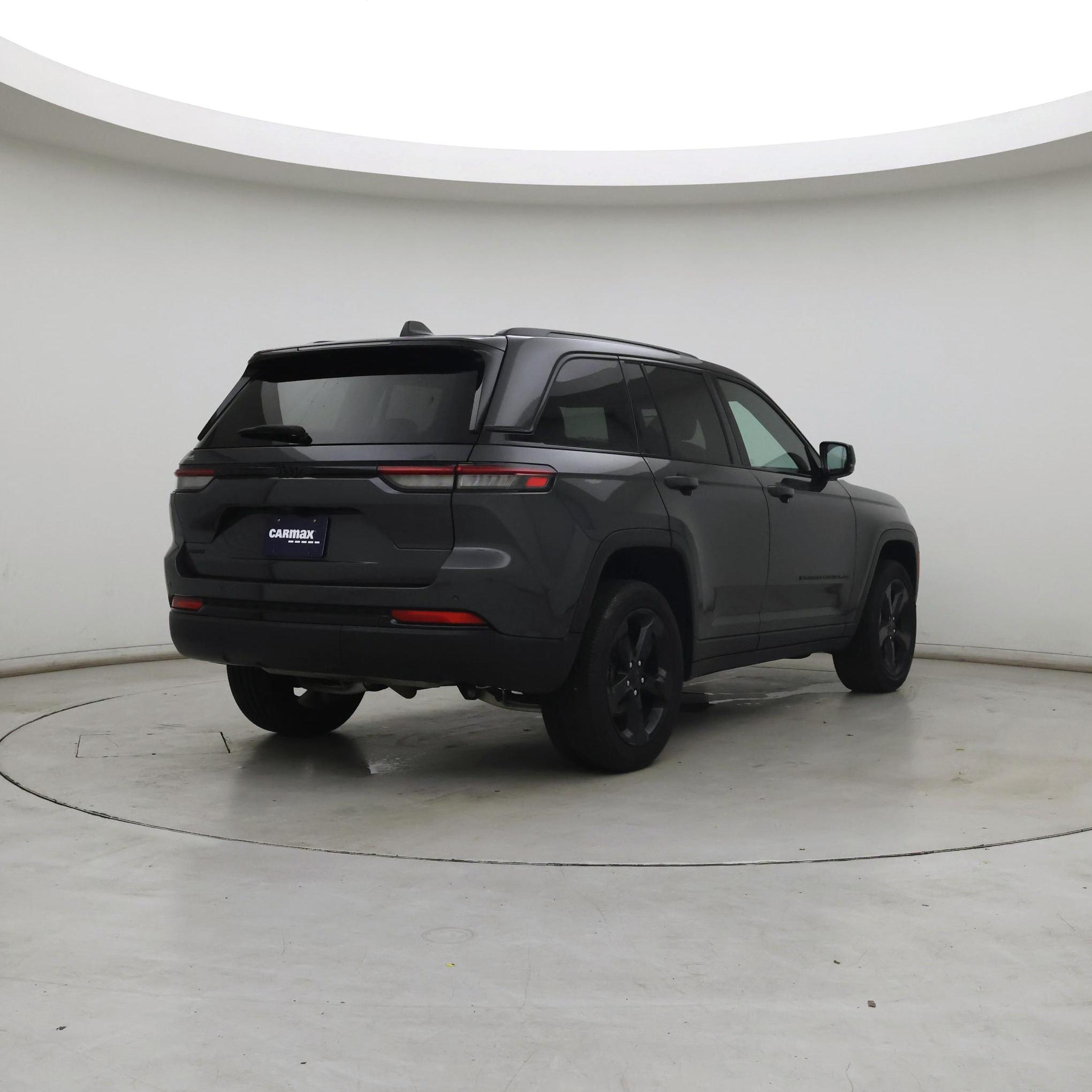 Thumbnail: 2024 Jeep Grand Cherokee - 8