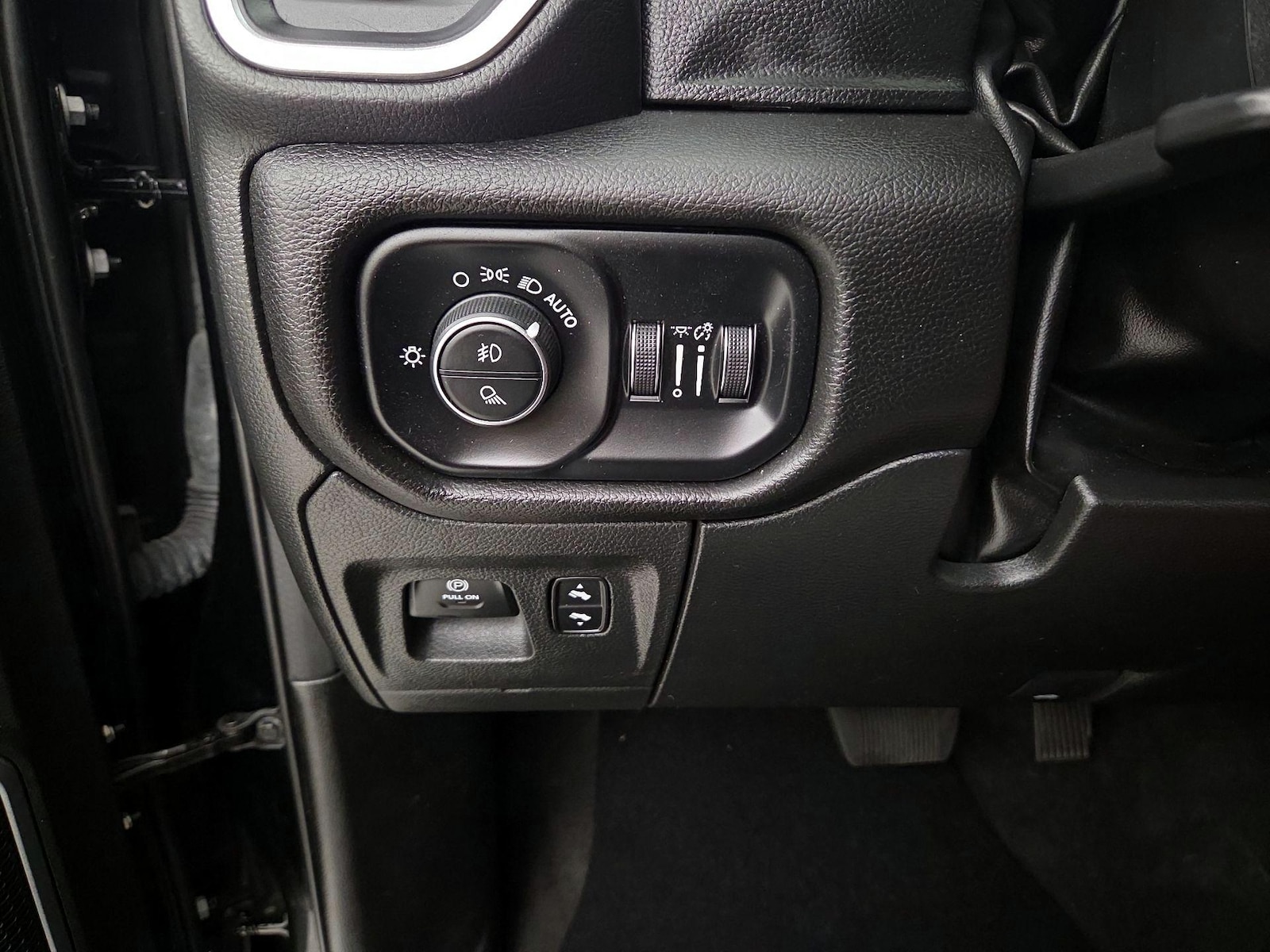 2023 RAM Ram 1500 Pickup Laramie - Photo 14