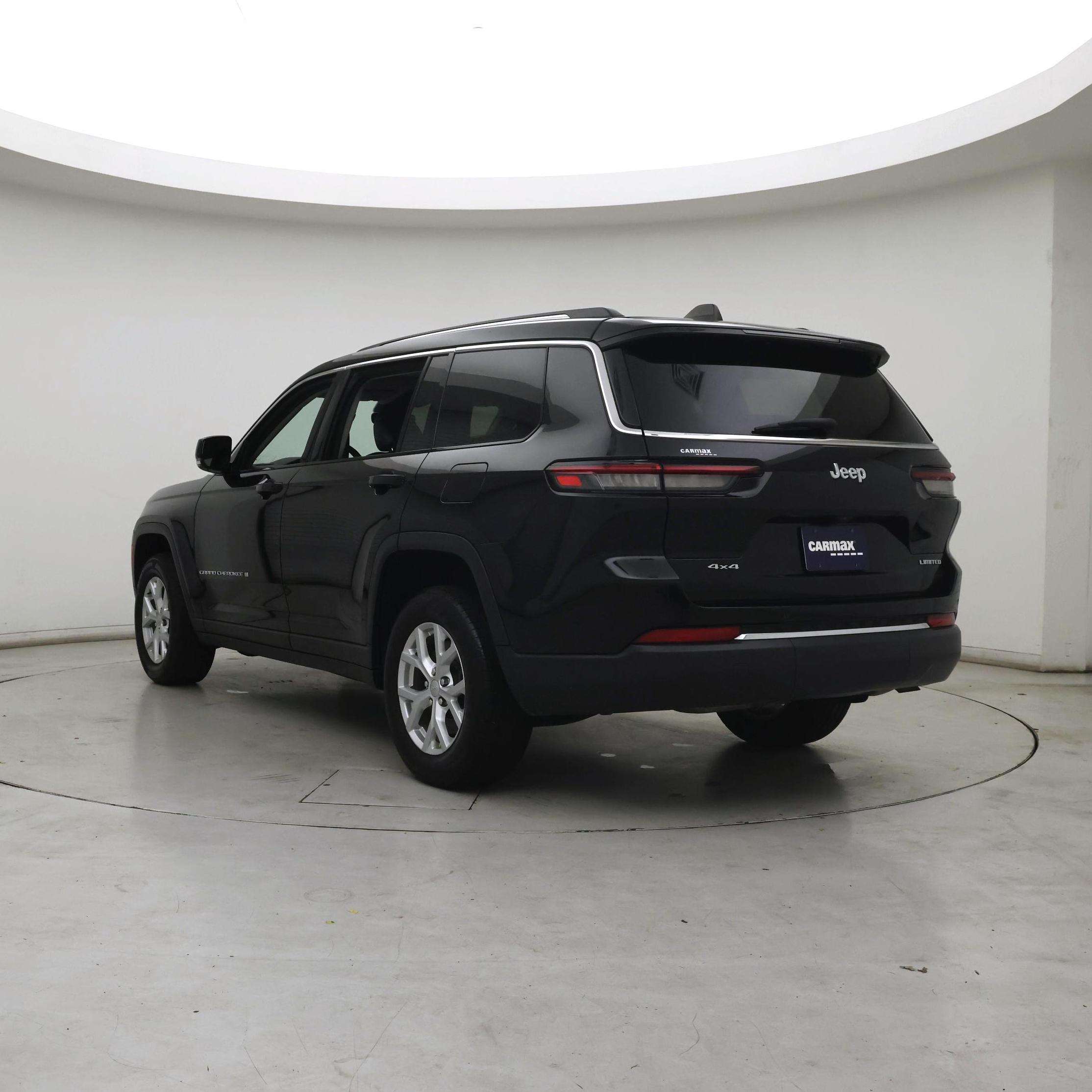 Thumbnail: 2023 Jeep Grand Cherokee L - 2