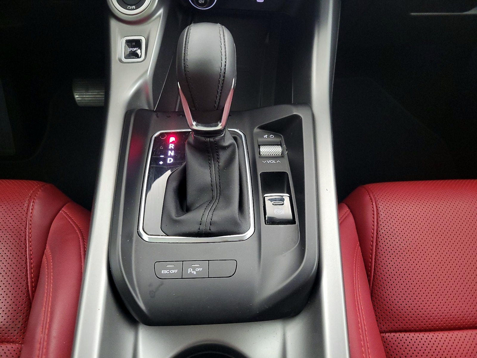 2024 Dodge Hornet R/T Plus - Photo 16