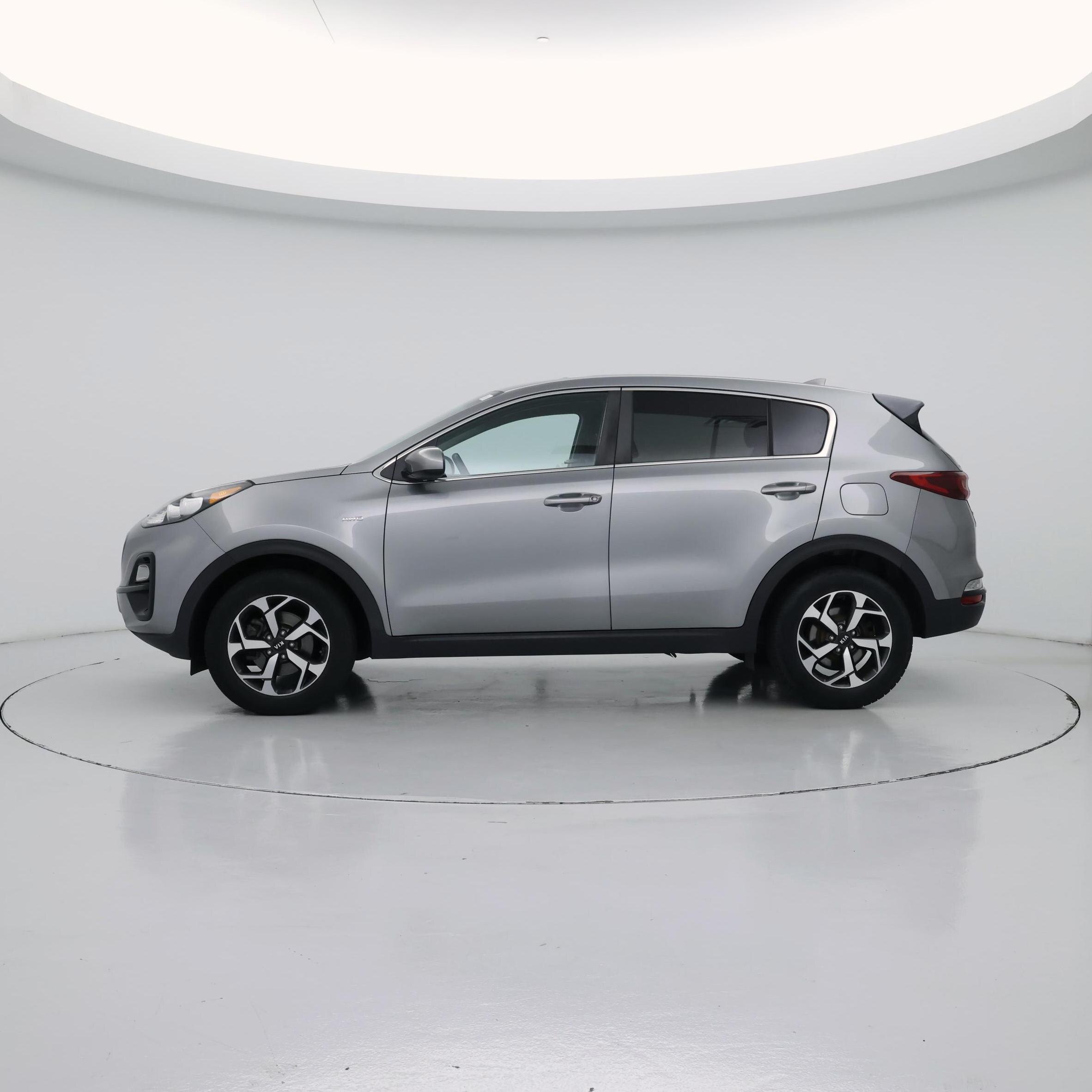 Thumbnail: 2020 Kia Sportage - 3