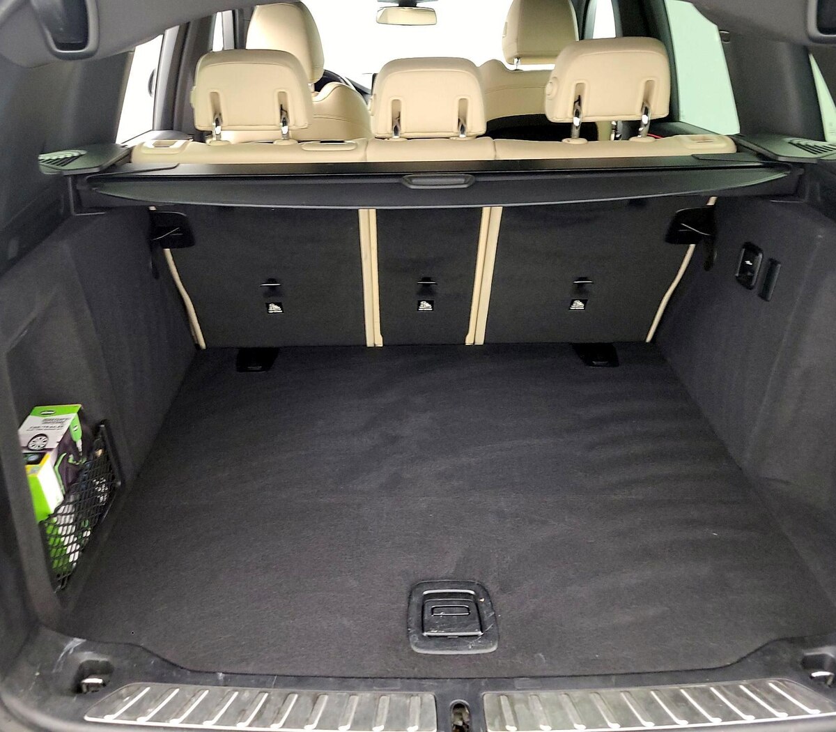 Trunk/Cargo (Seats Up)