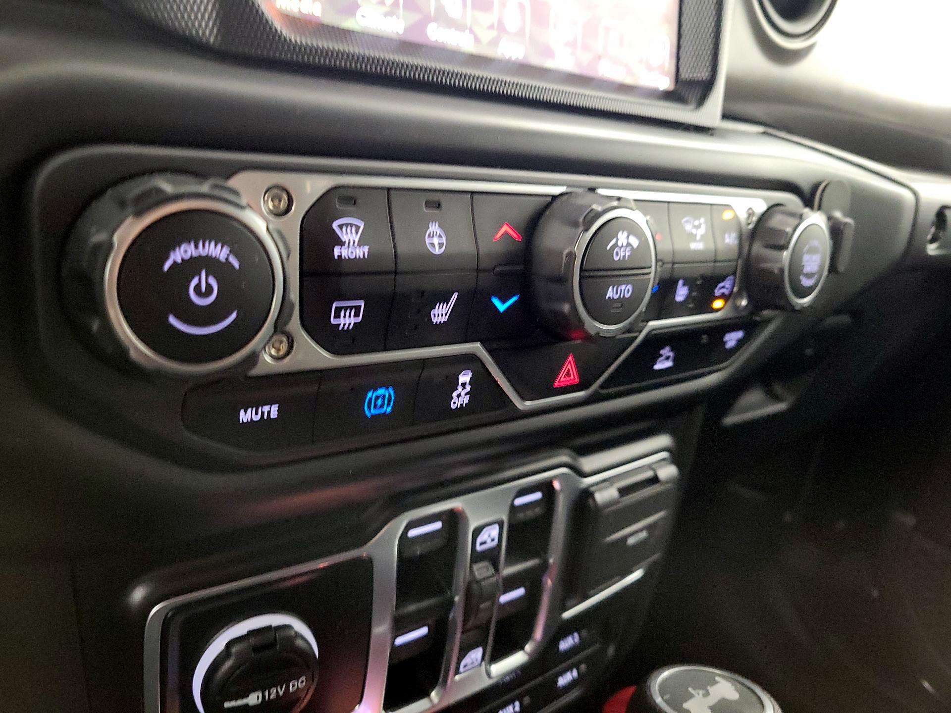 Thumbnail: 2023 Jeep Wrangler - 16