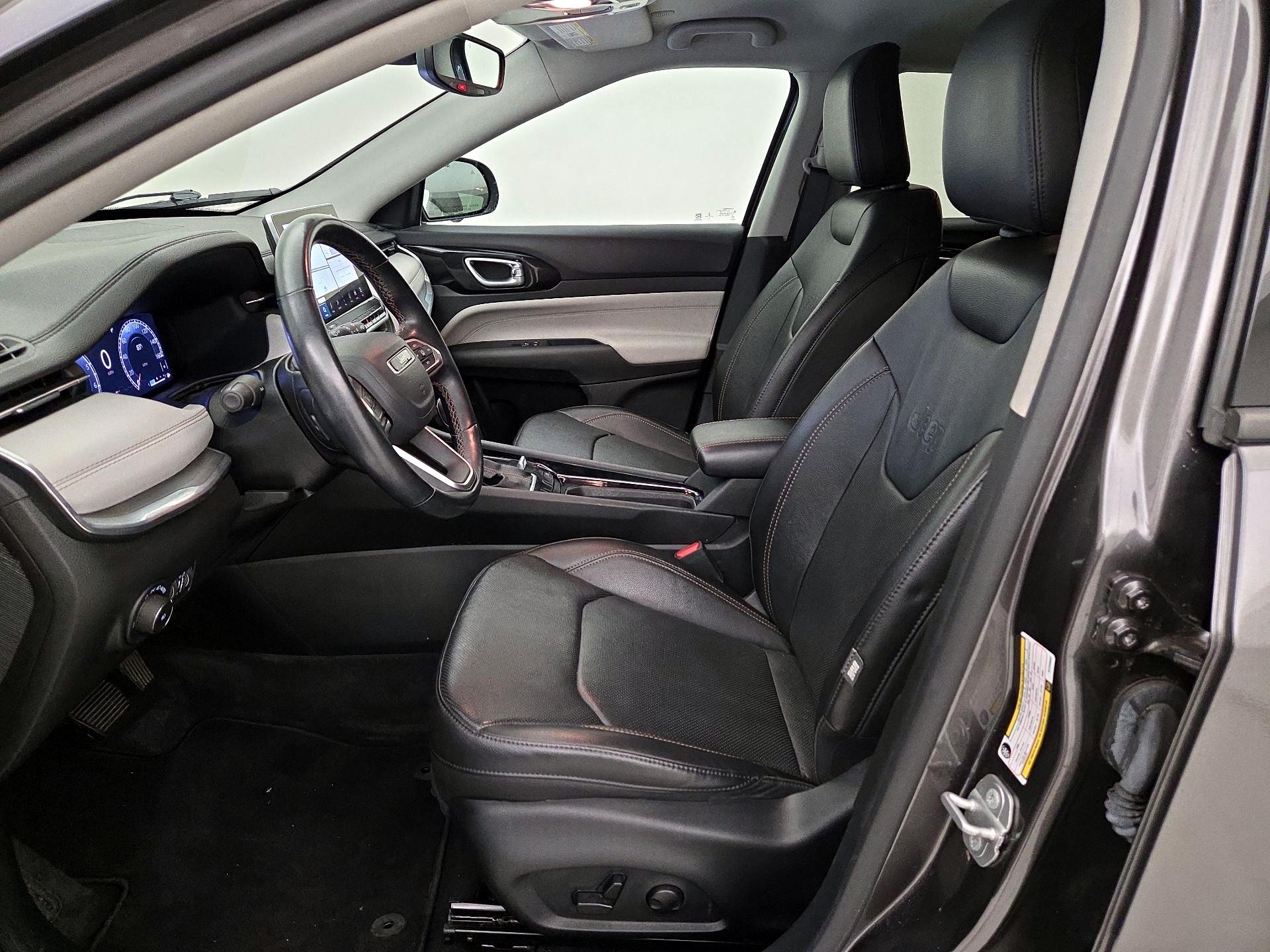 Thumbnail: 2022 Jeep Compass - 11