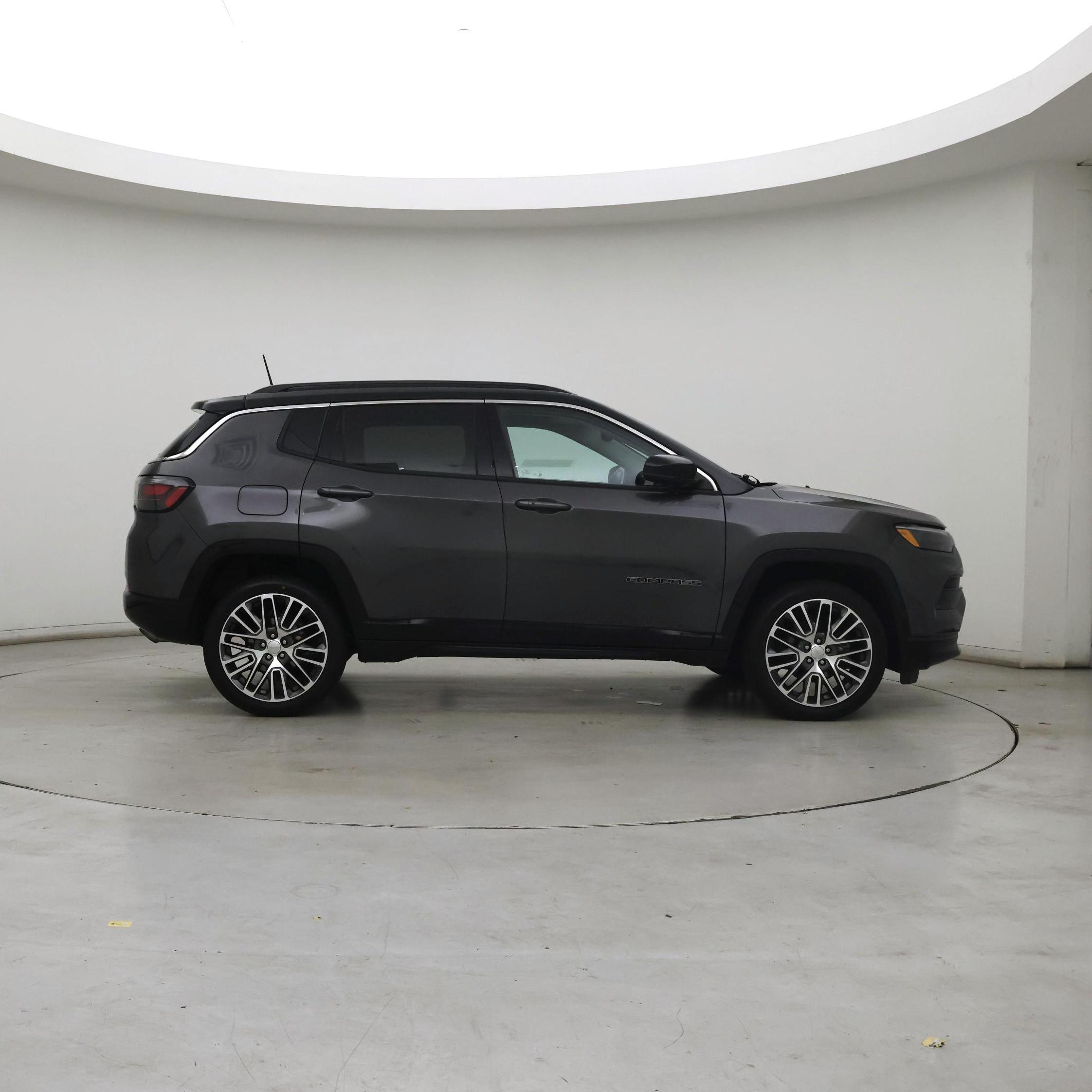 Thumbnail: 2022 Jeep Compass - 7