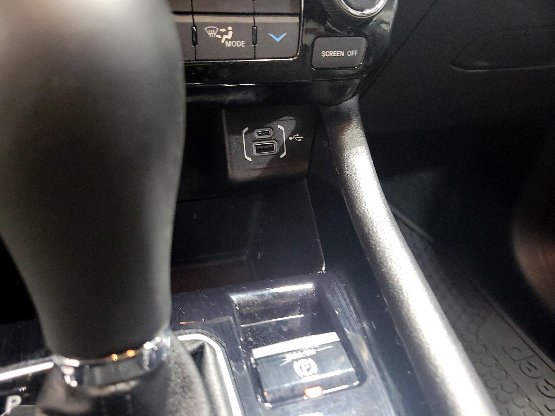 Thumbnail: 2023 Jeep Compass - 18