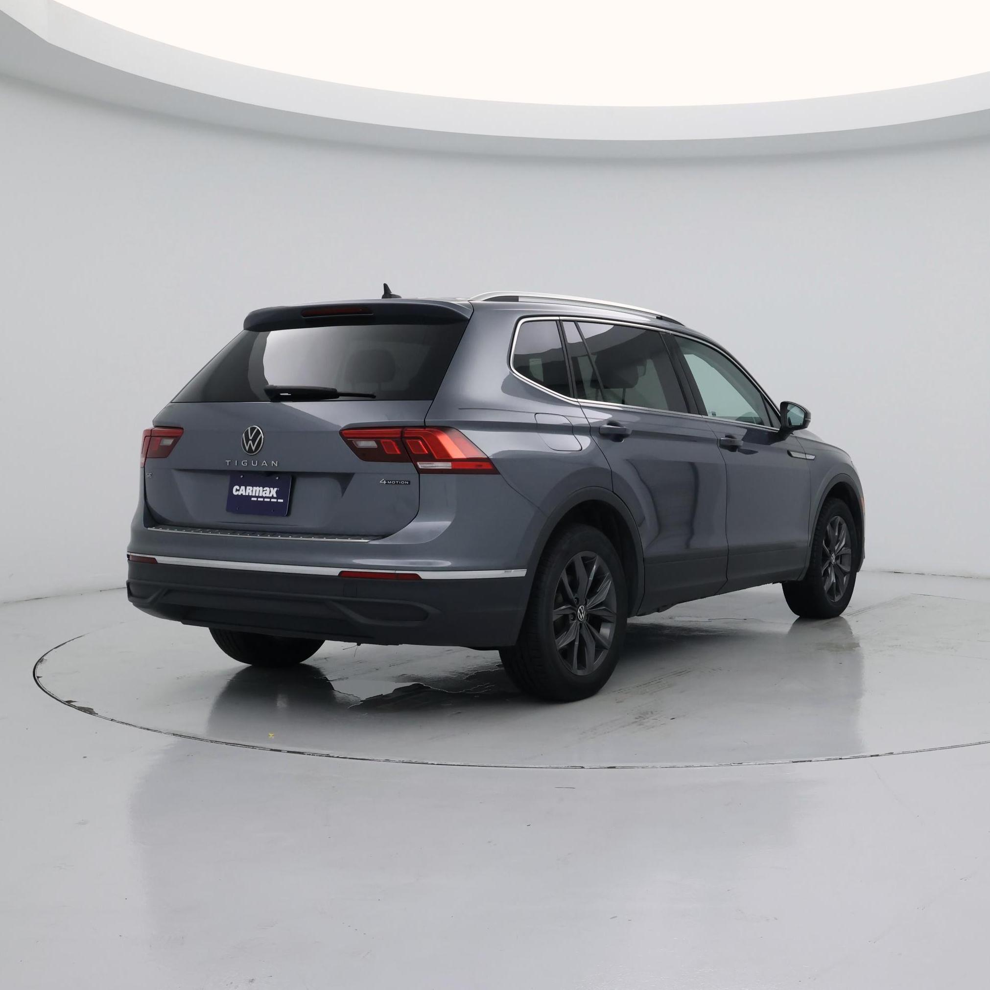 Thumbnail: 2023 Volkswagen Tiguan - 8