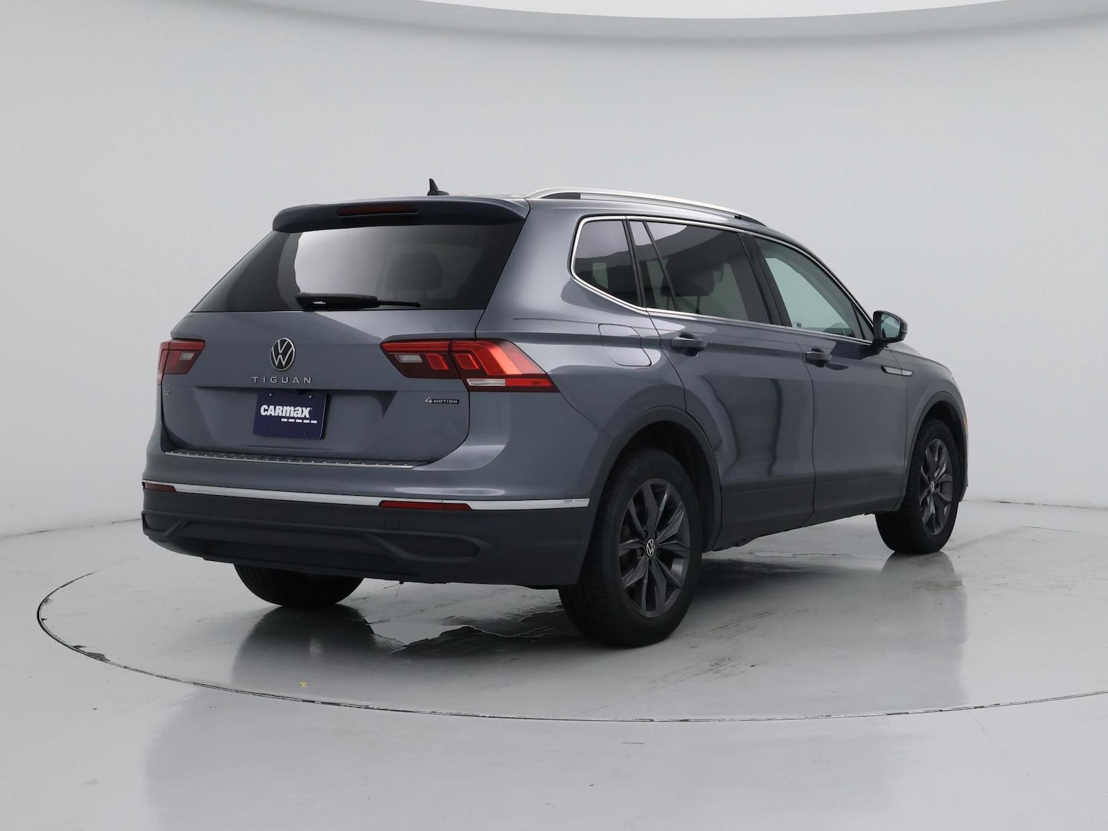 2023 Volkswagen Tiguan SE - Photo 9