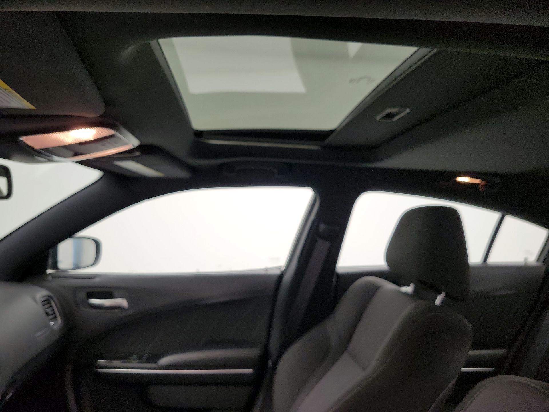 Thumbnail: 2016 Dodge Charger - 20