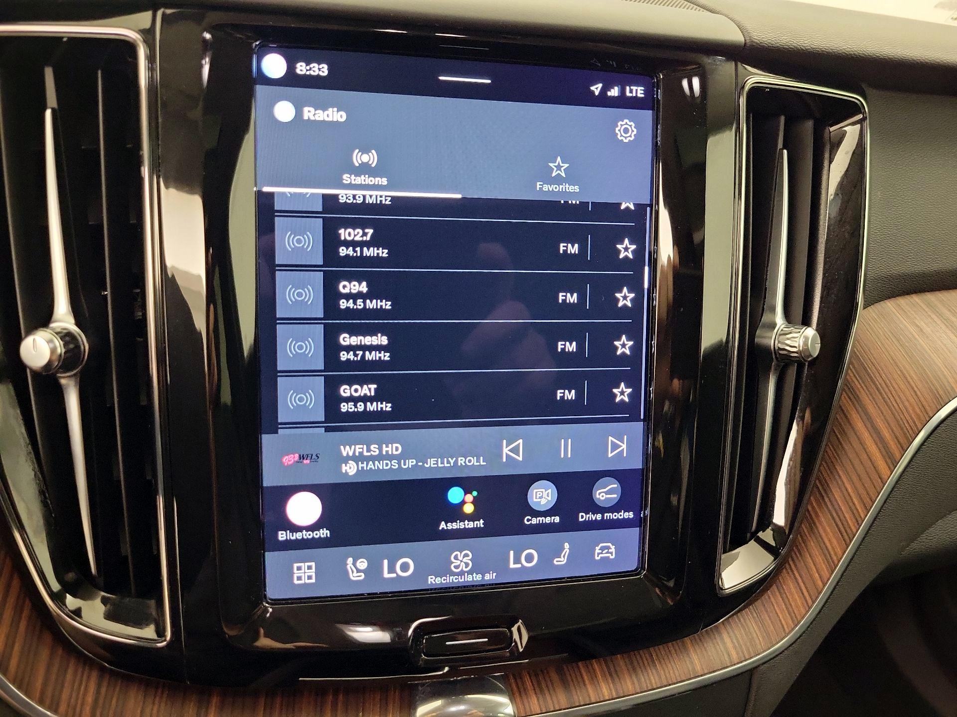 Thumbnail: 2023 Volvo XC60 - 15