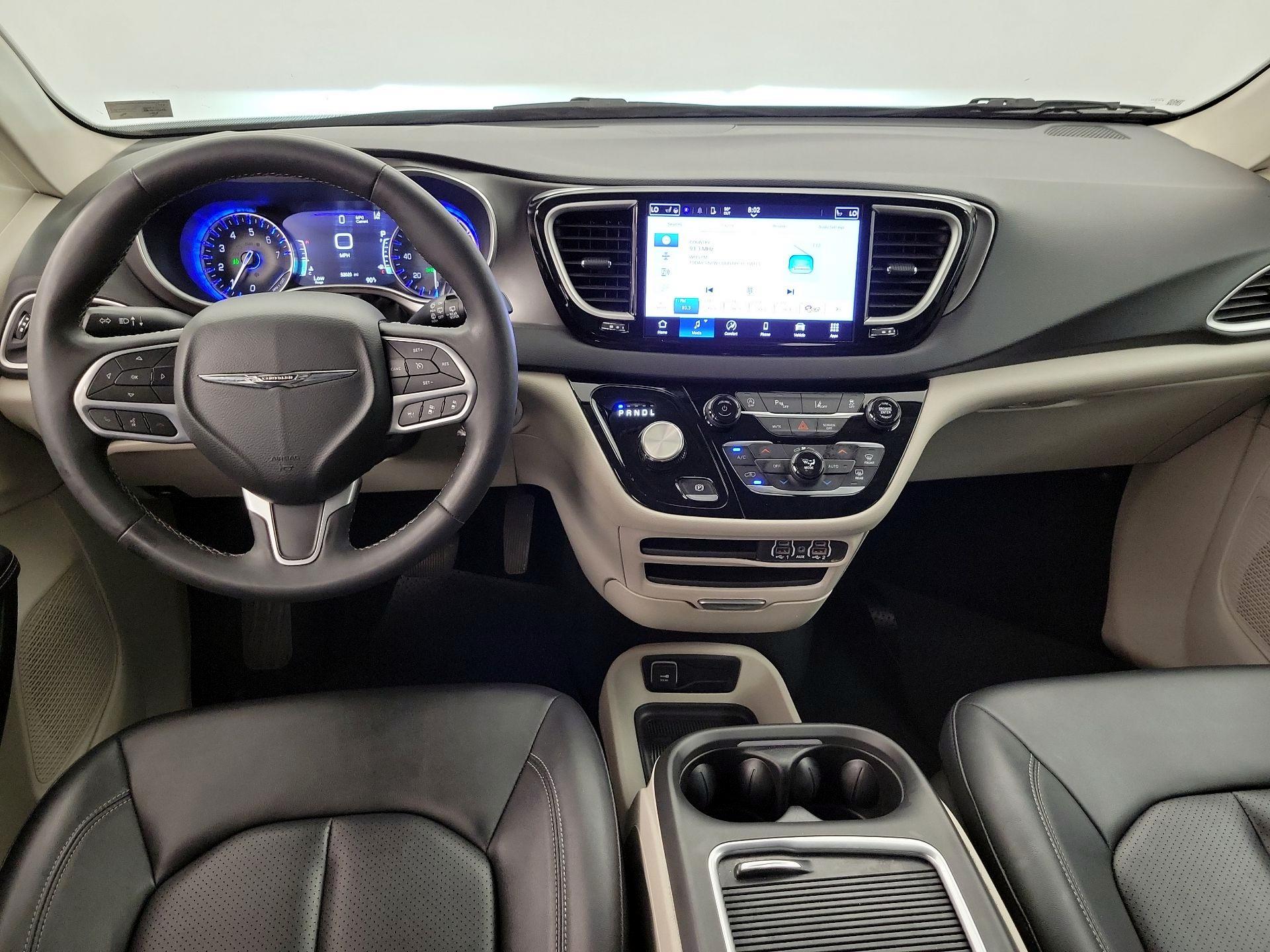 Thumbnail: 2024 Chrysler Pacifica - 9