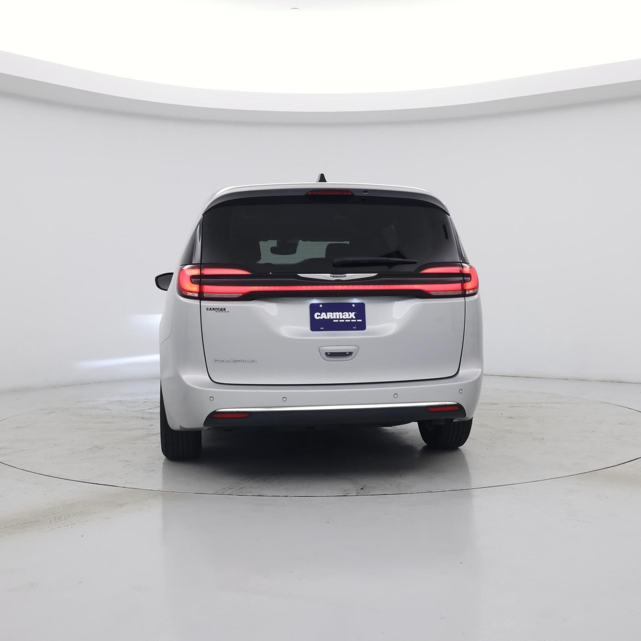 Thumbnail: 2024 Chrysler Pacifica - 6