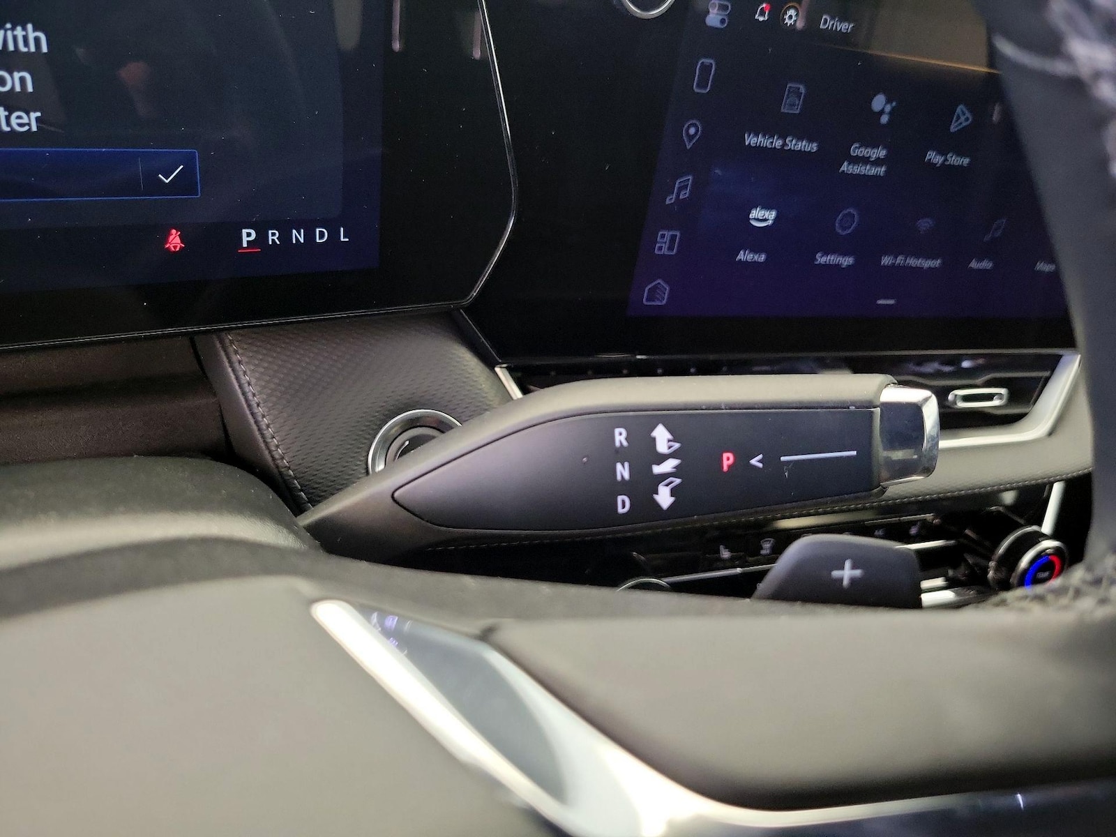2025 Chevrolet Equinox LT - Photo 18