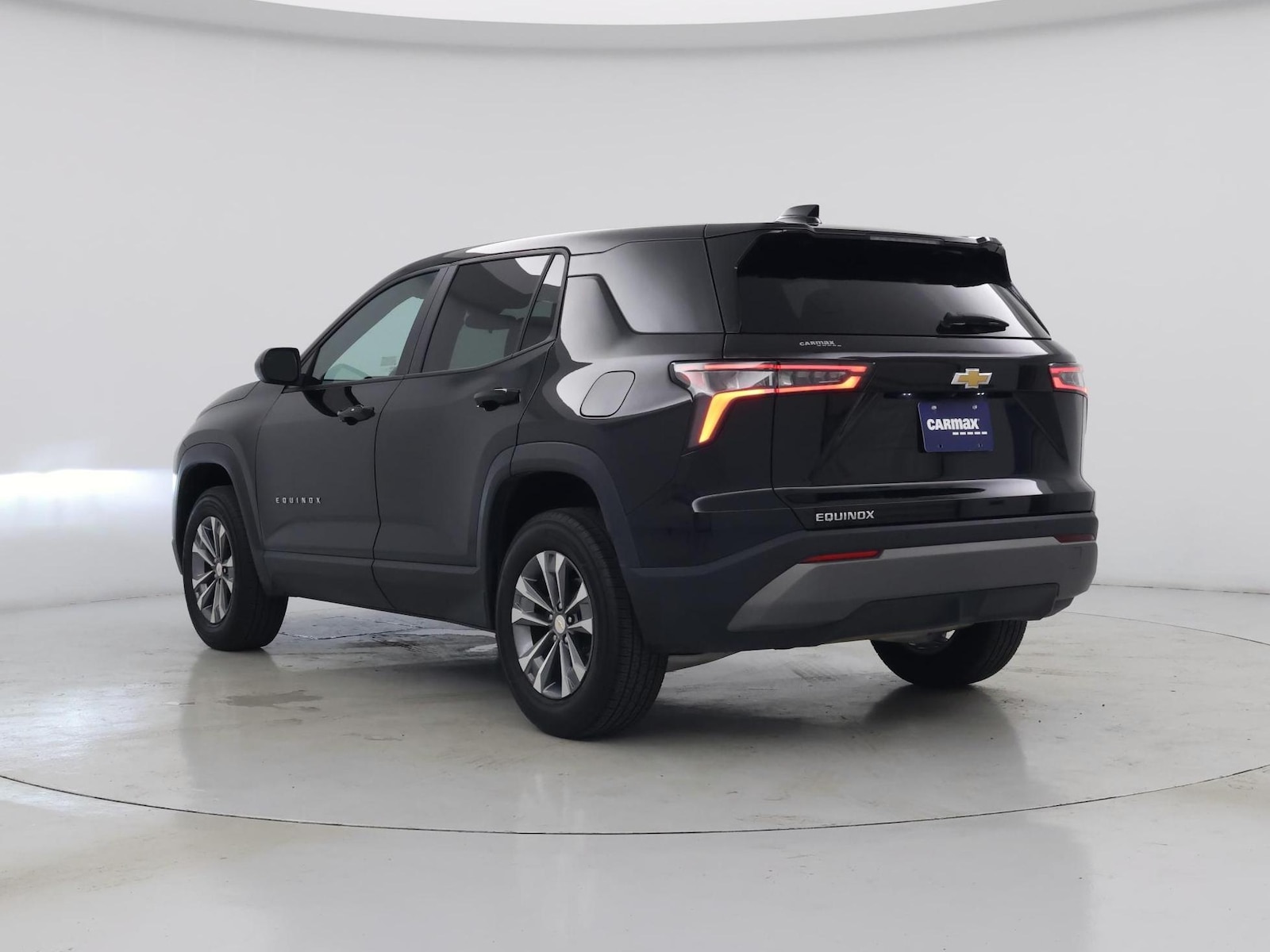 2025 Chevrolet Equinox LT - Photo 3
