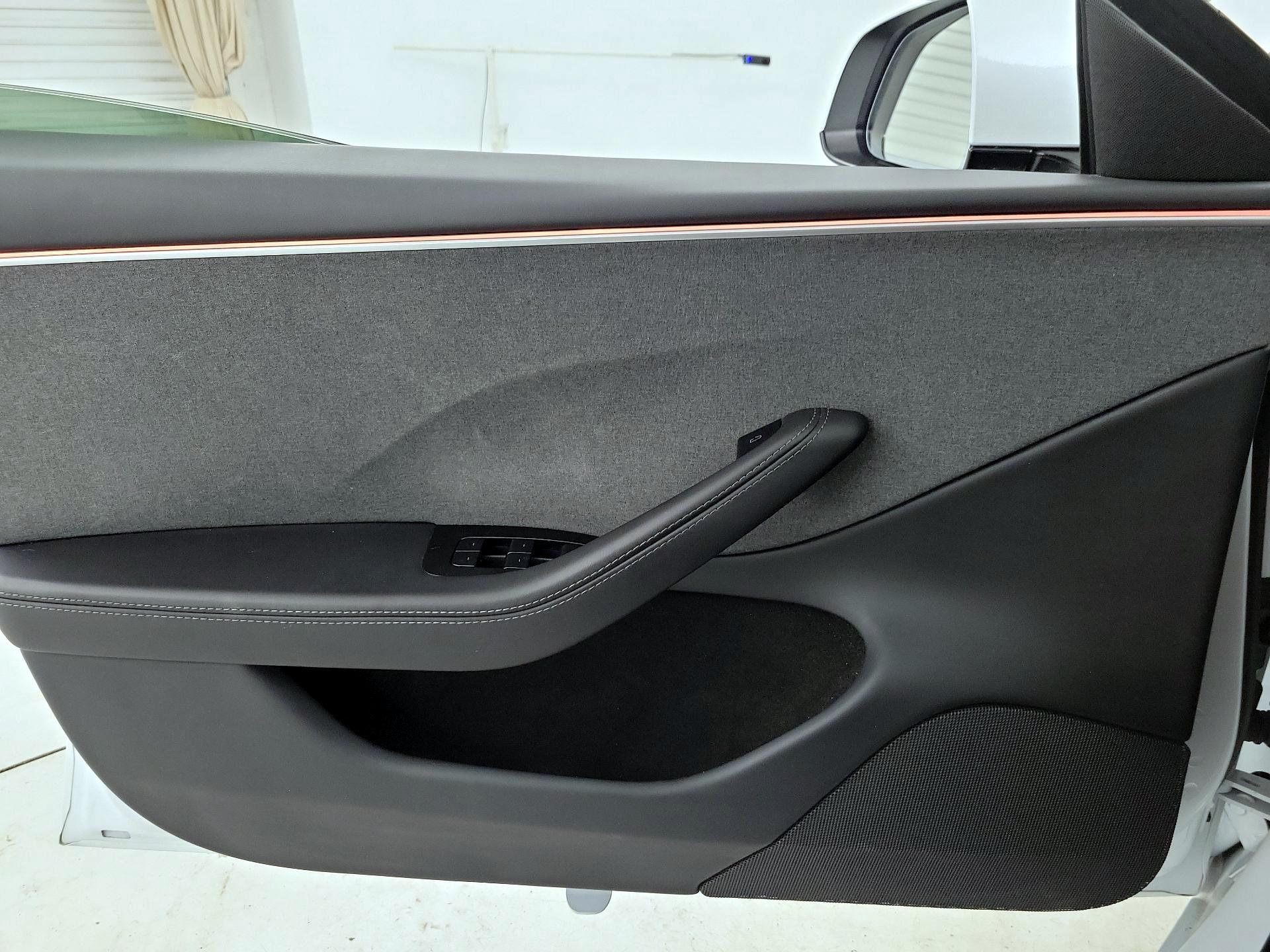 Thumbnail: 2025 Tesla Model 3 - 12